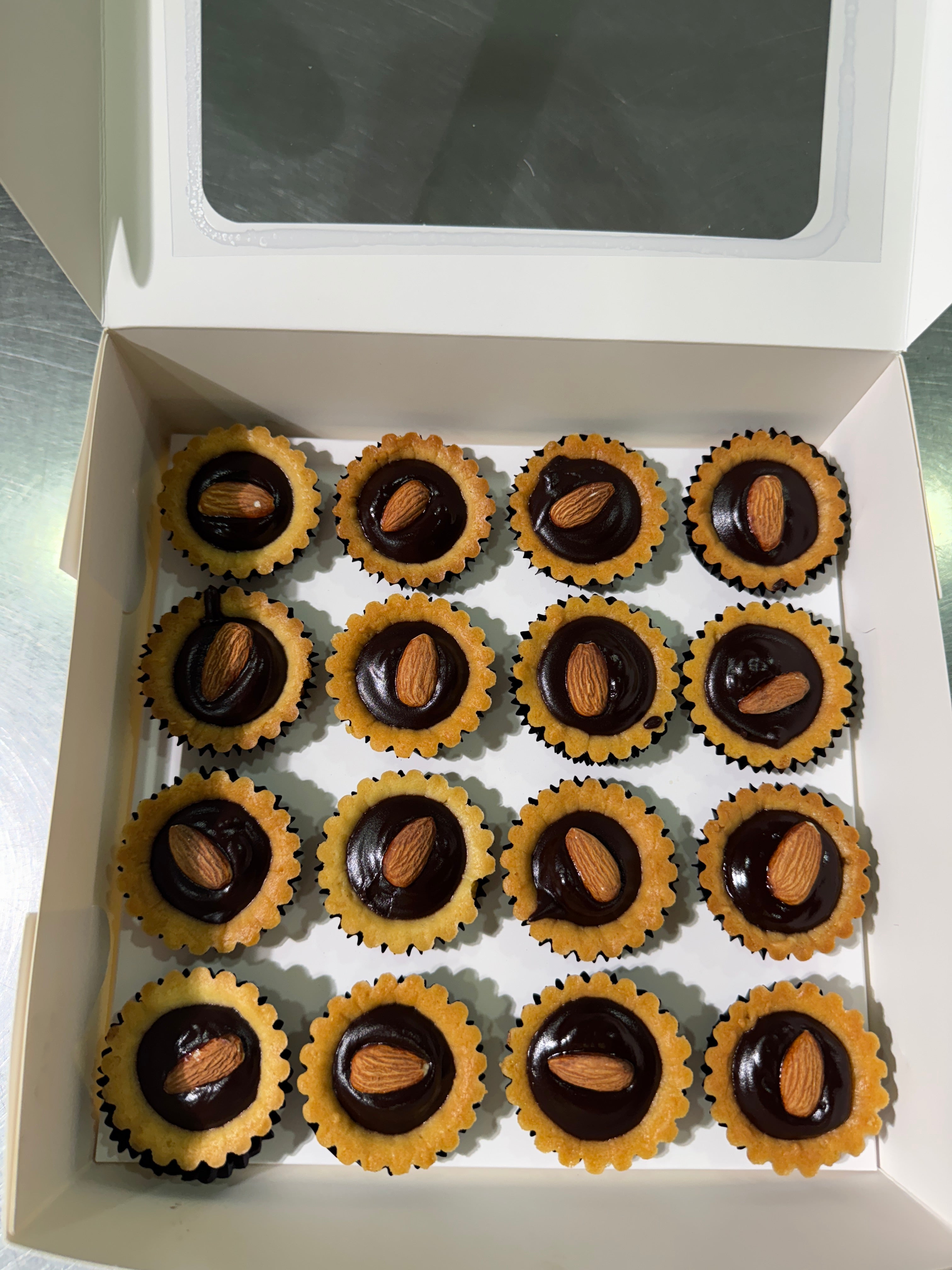 Mini Almond Chocolate Tart (Available in Klang Valley, Penang & Seremban)