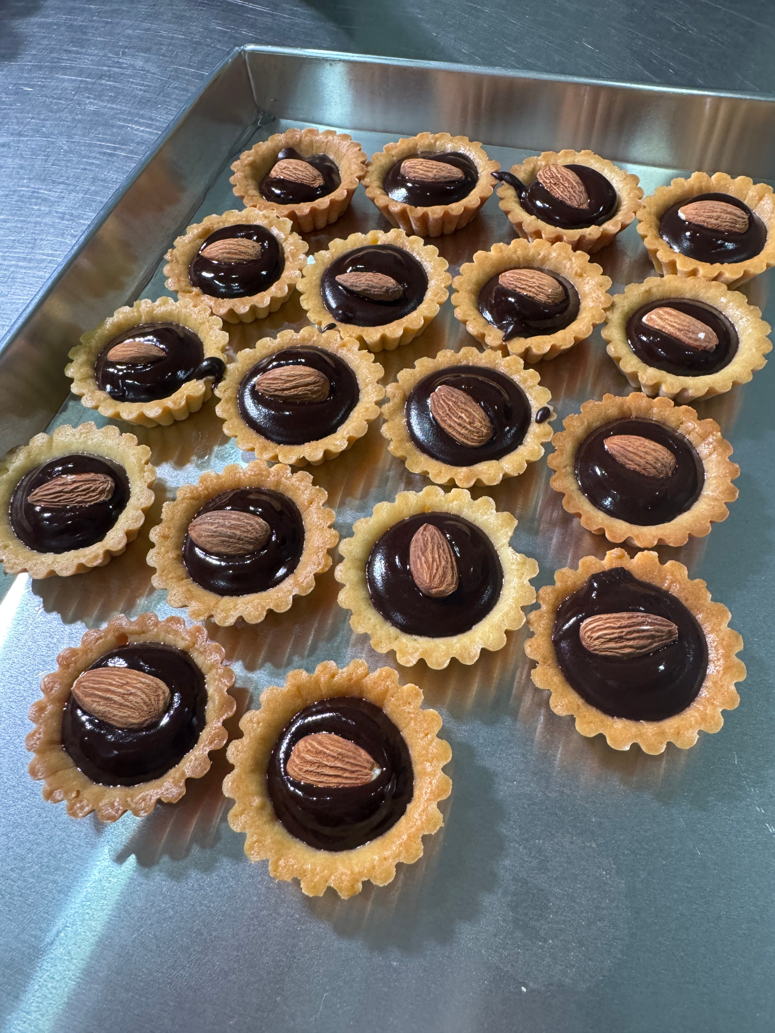 Mini Almond Chocolate Tart (Available in Klang Valley, Penang & Seremban)
