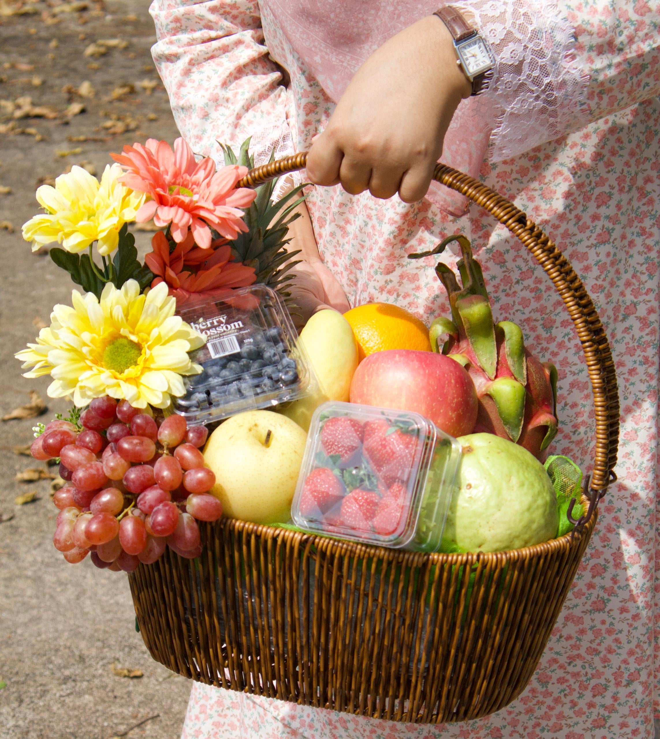 Genting's Garden Fruit Basket