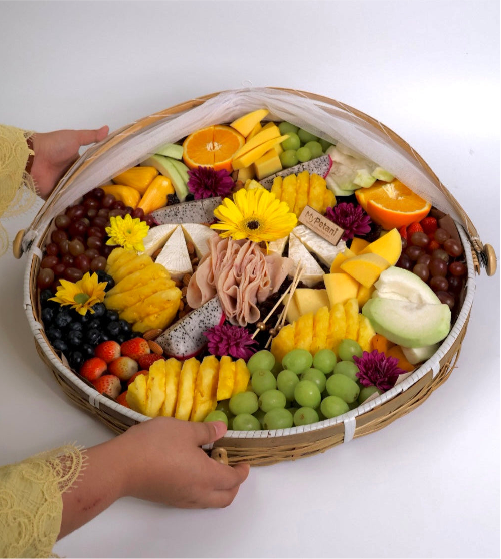 Bellissima Cheese Fruit Platter (Available in Klang Valley only)