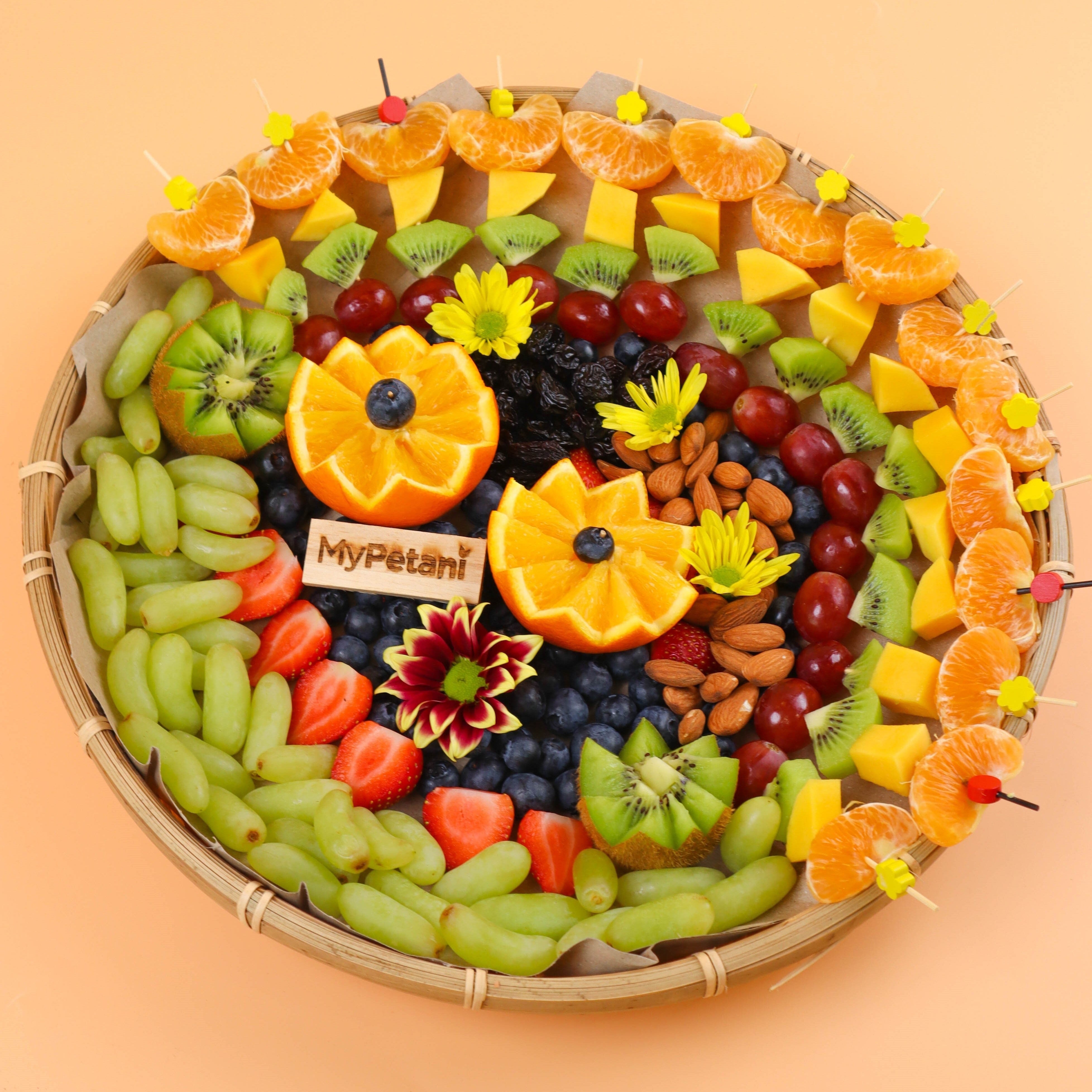 Legoland Party Fruit Board (Available in Klang Valley only)