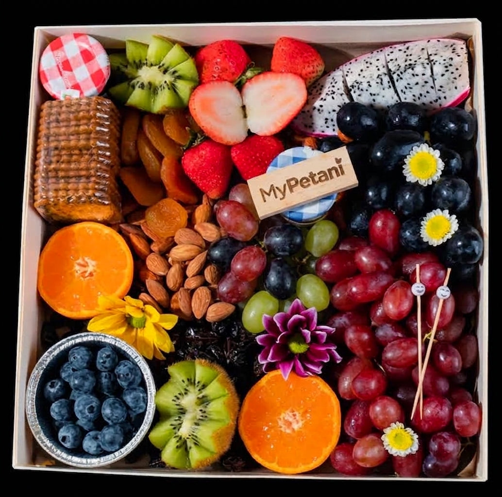 Bukit Gasing Gold Fruit Grazing Platter