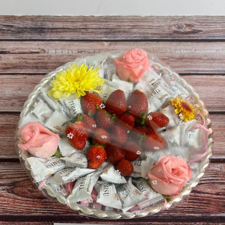 Gua Tempurung Deluxe Strawberry Basket