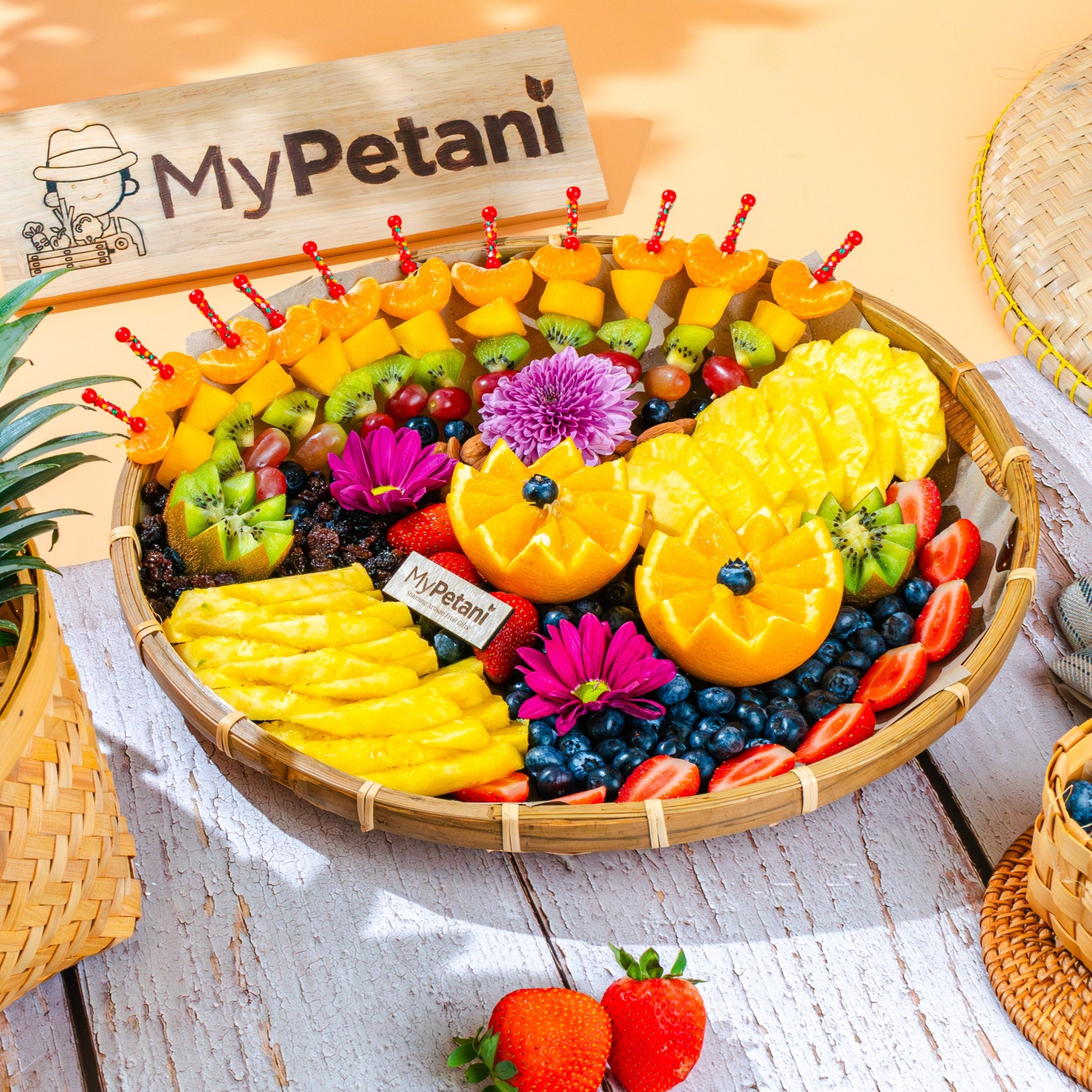 Tropicana Chiara Fruit Board (Available in Klang Valley only)