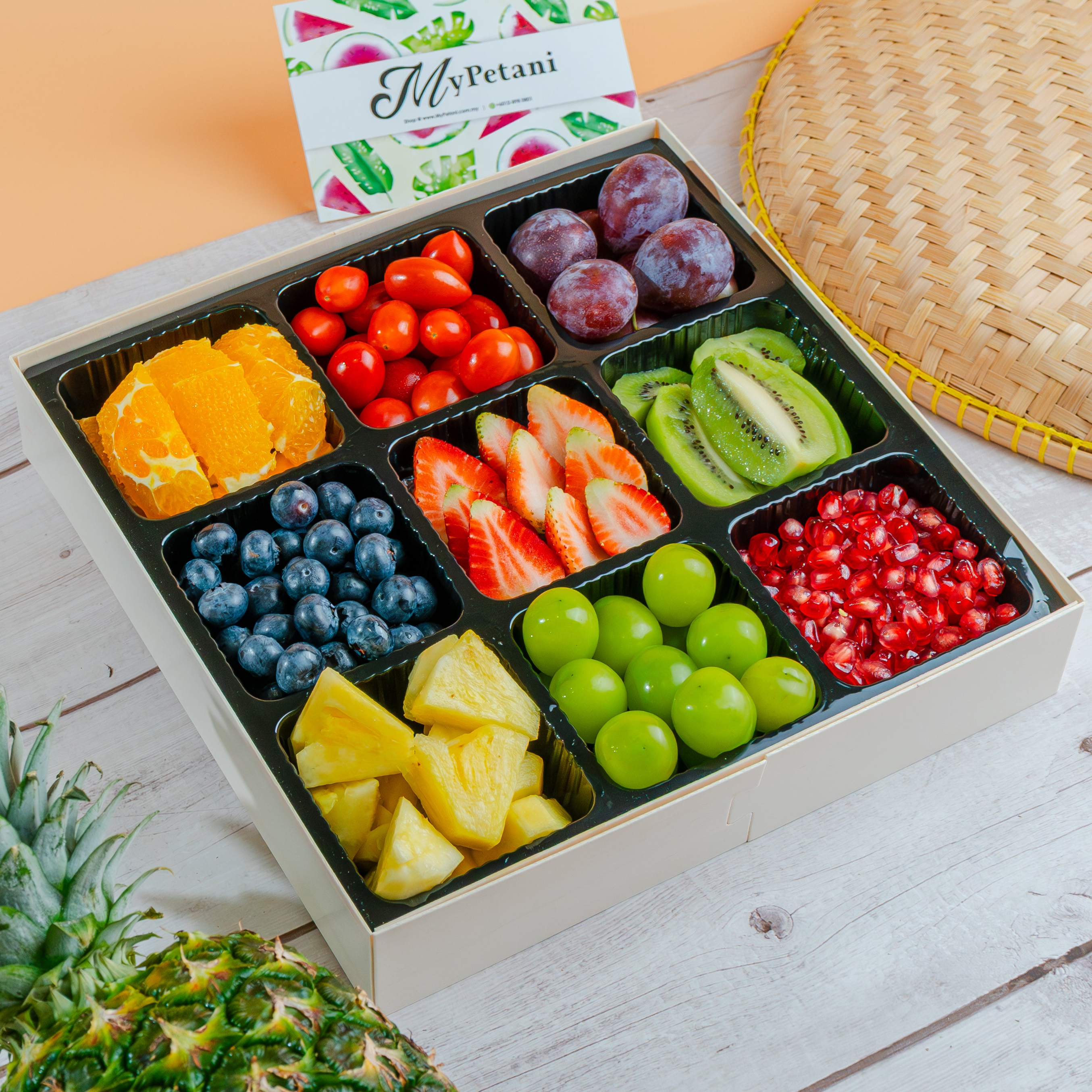 Borneo Island Fruit Platter (L)
