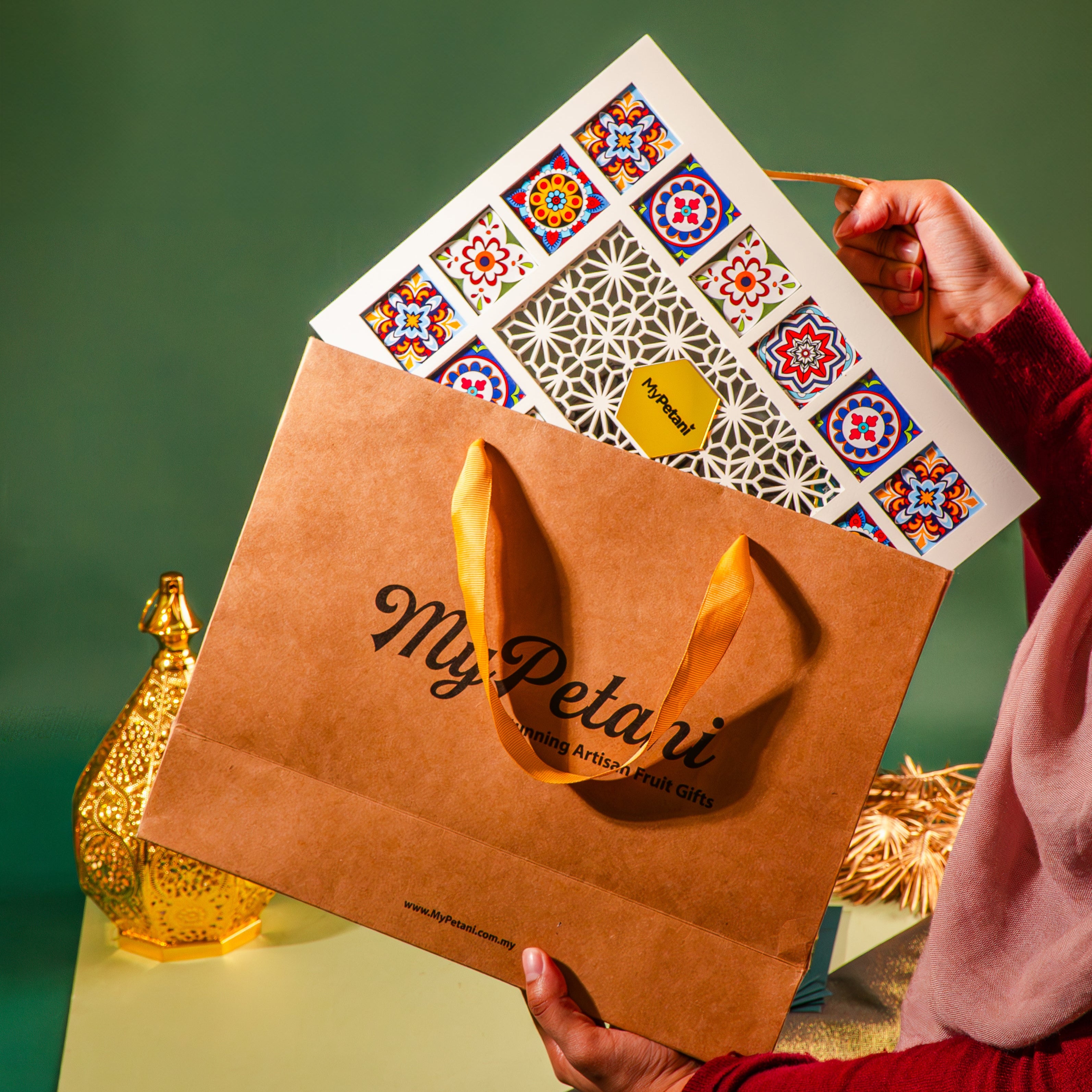 Ayyub Gift Box