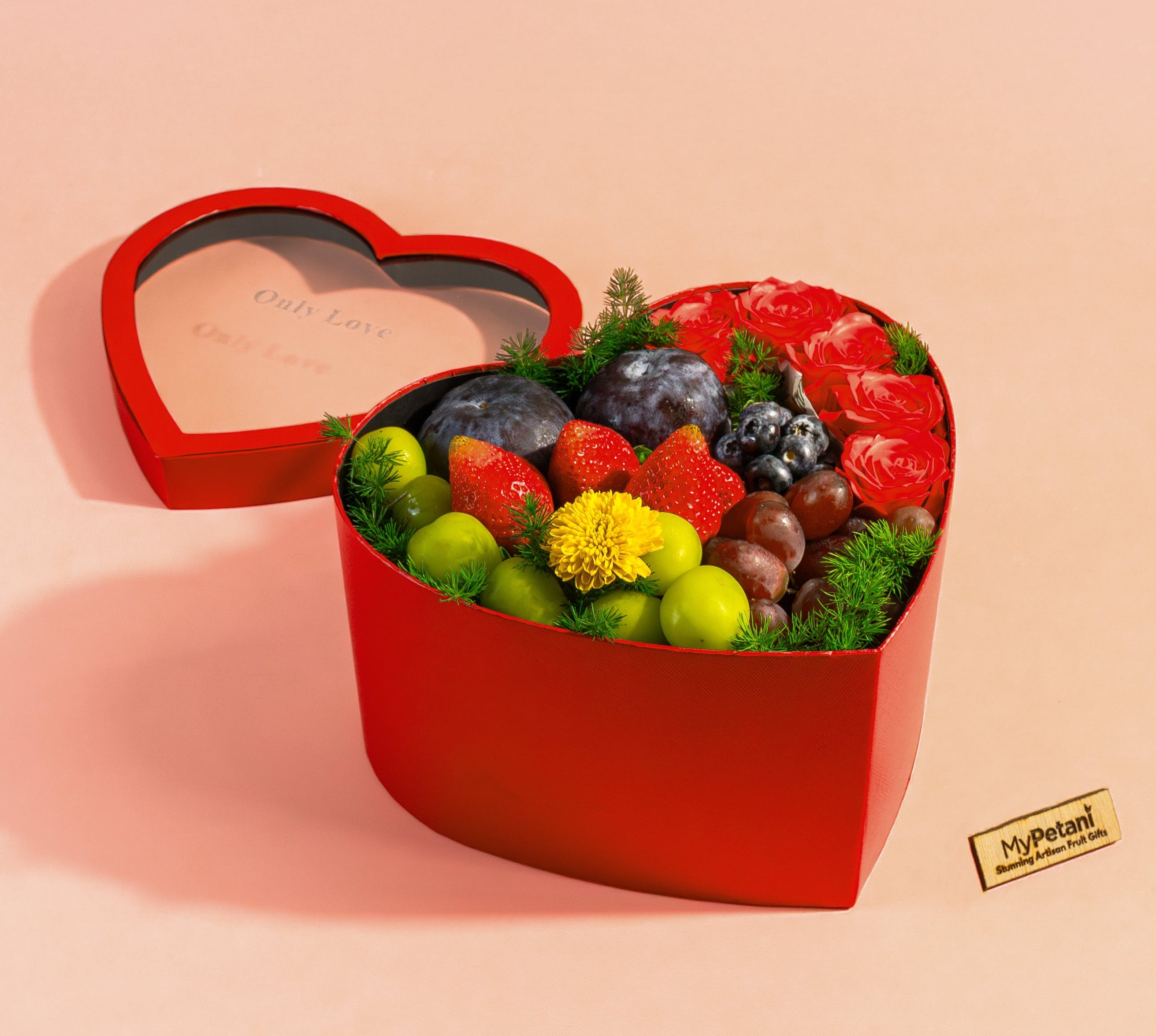 Love Bomb Fruit Box (With Soap Roses) Available in KL & Selangor only