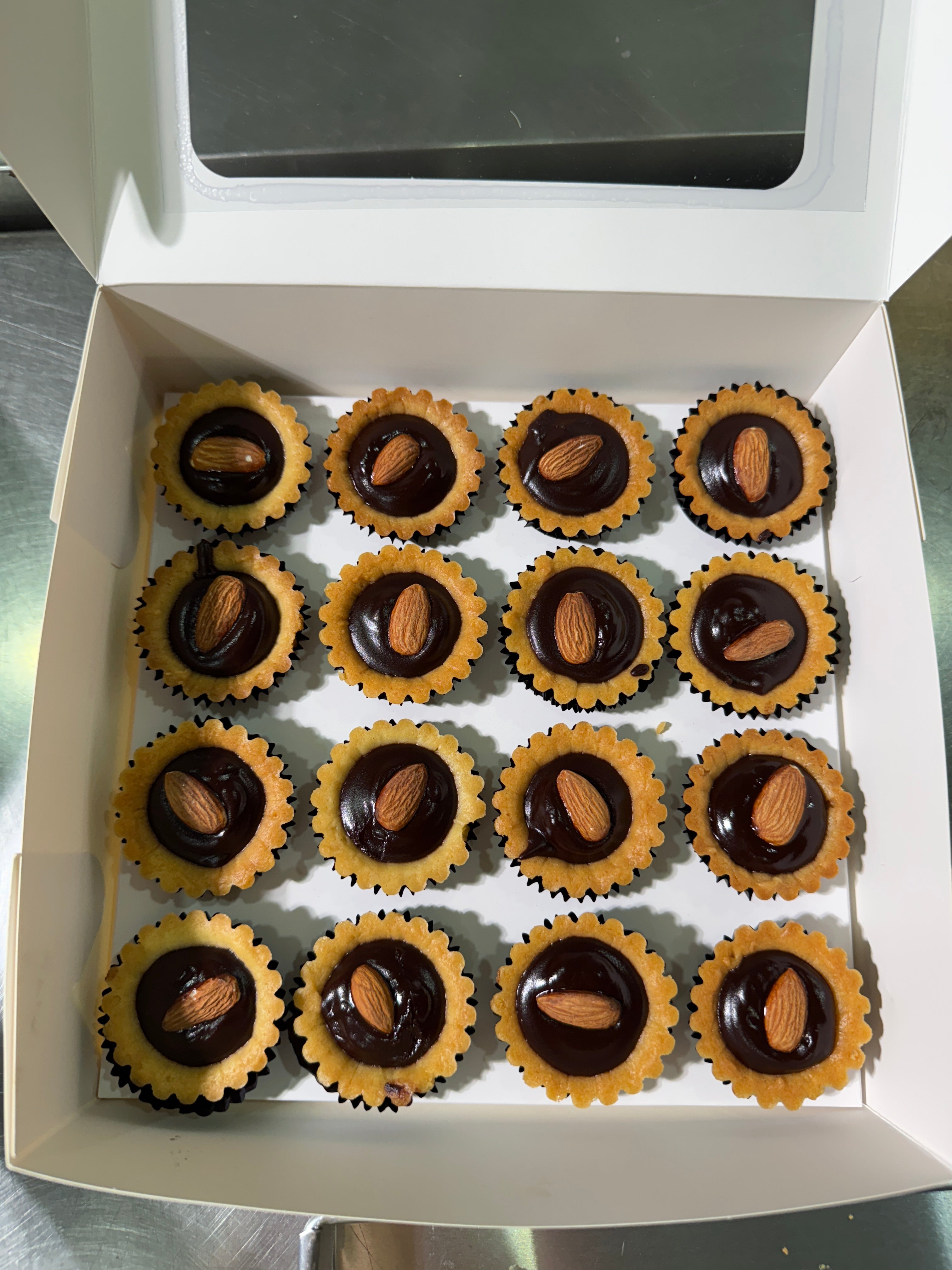 Mini Almond Chocolate Tart (Available in Klang Valley, Penang & Seremban)