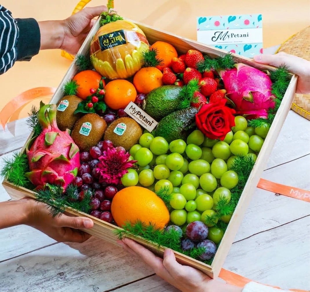 Gua Niah Eden Fruits & Flowers Box