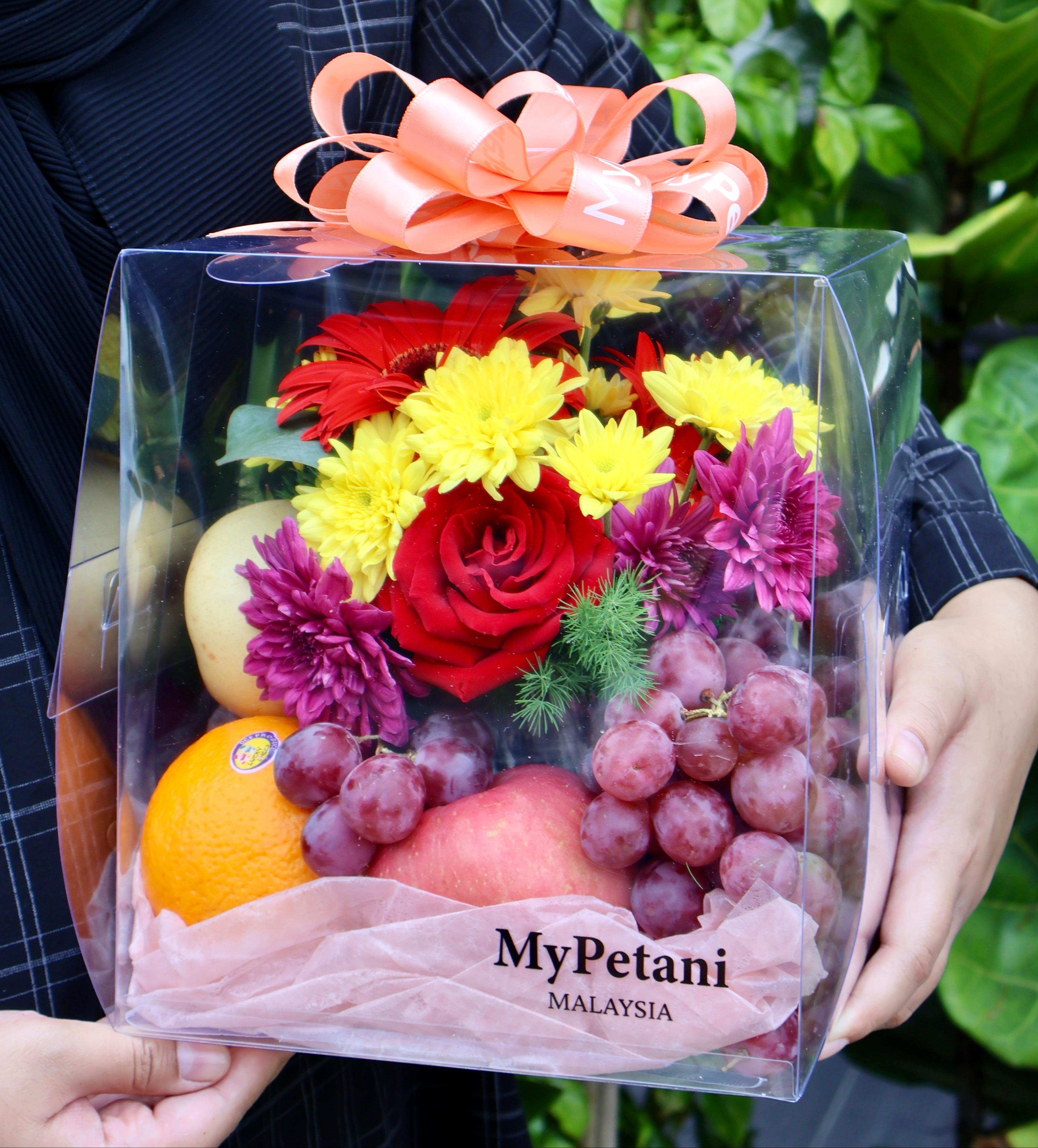 Elena Fruit & Floral Box (Available in KL & Selangor only)