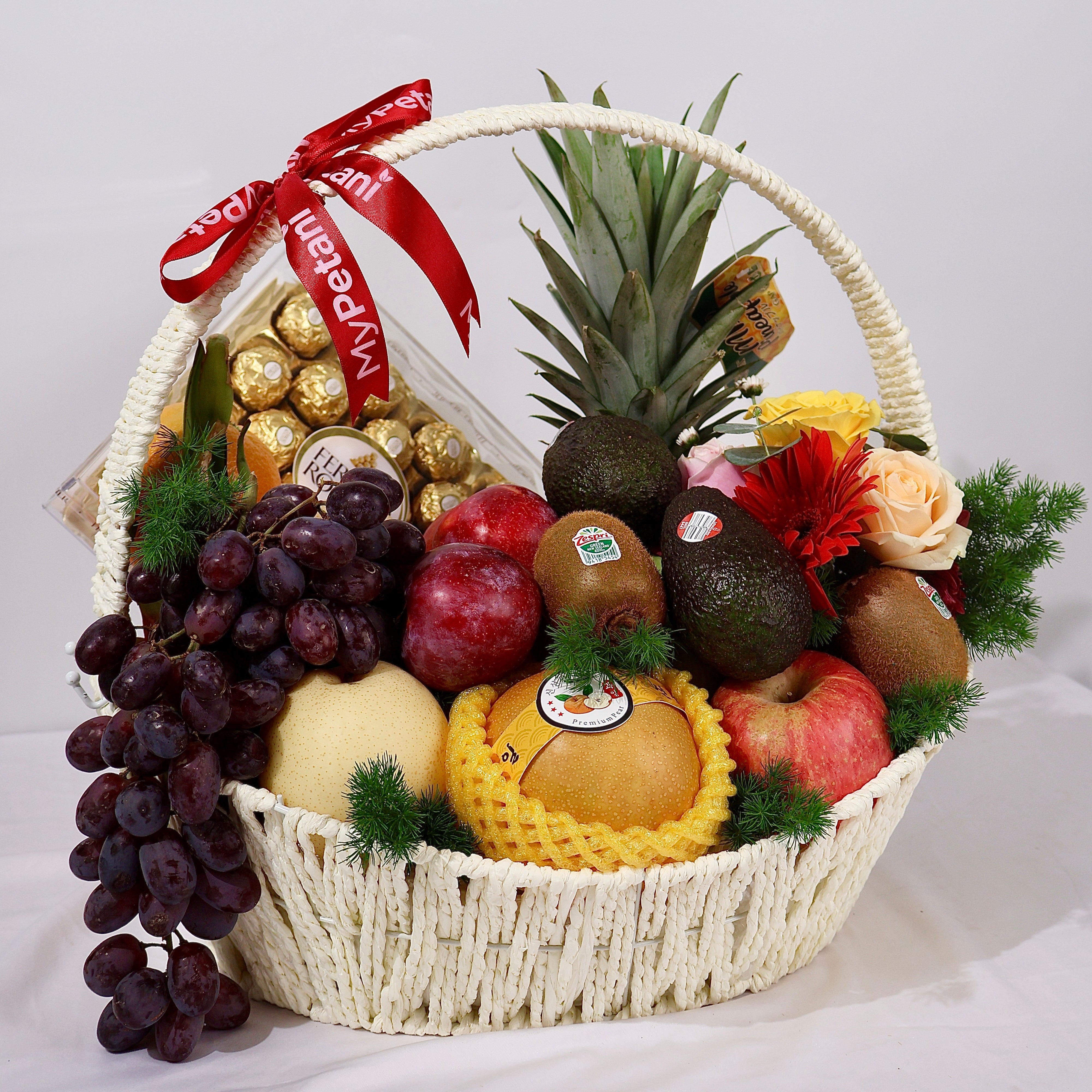 Dazzling Fruits & Flower Royale Basket (Available in Selangor, KL, Penang & JB Only)