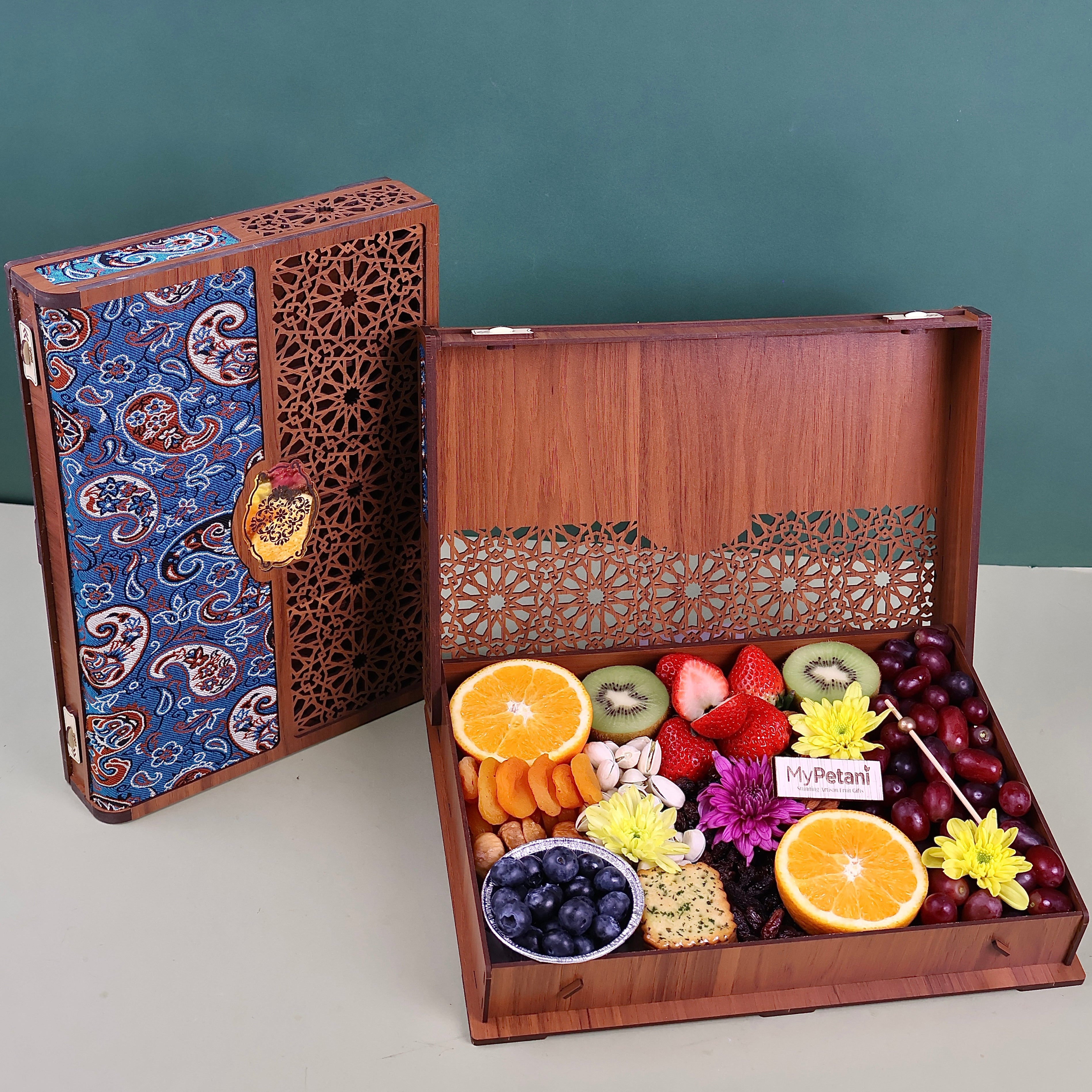 Qadeeja Wooden Fruits Gift Box (Available in Selangor & KL)