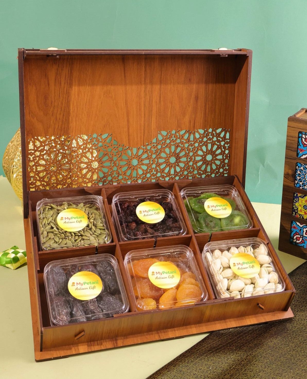 Iman Blue Gift Box