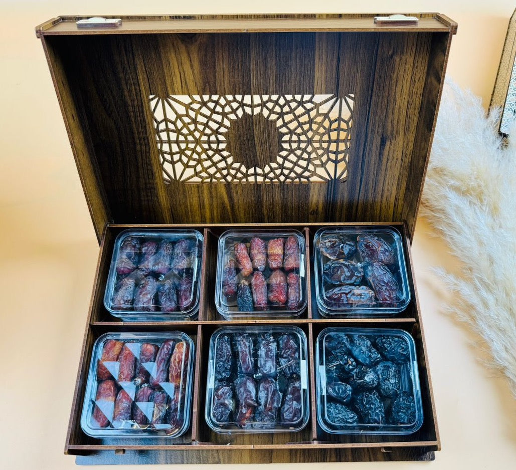 Special Ramadhan Kurma Dates Variety Wooden Gift Box (Same-Day Available in KL & Selangor— Postage to Nationwide) 🎁