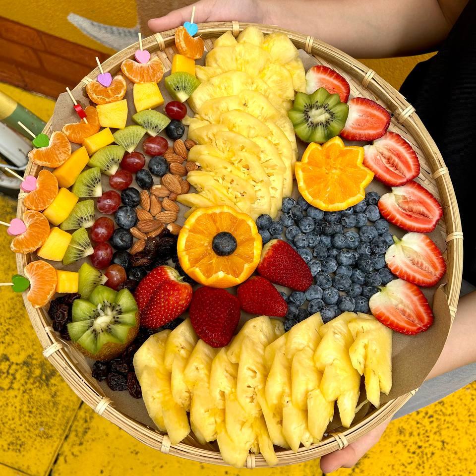 Tropicana Chiara Fruit Board (Available in Klang Valley only)