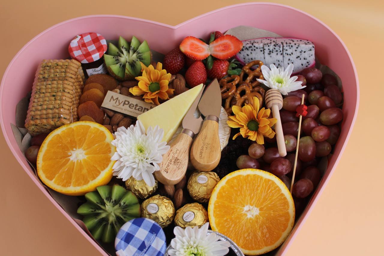 Bentley Love Cheese Grazing Box (Available in Klang Valley, Seremban, Penang & JB only)