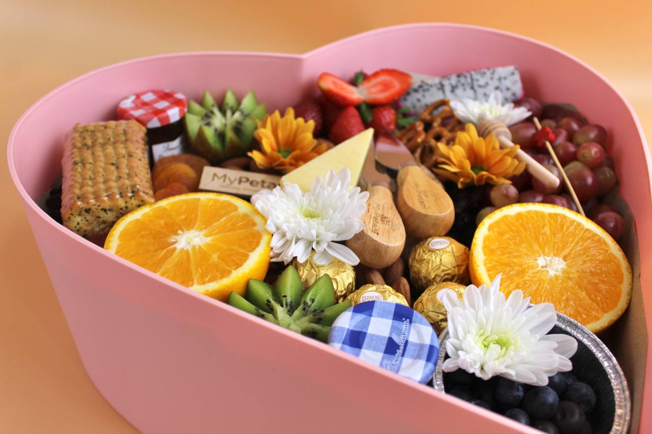 Bentley Love Cheese Grazing Box (Available in Klang Valley, Seremban, Penang & JB only)