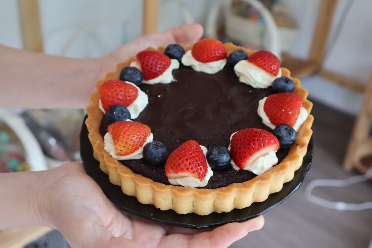 7-inch Signature Chocolate Fruit Tart (Available in Klang Valley, Seremban & Penang only)