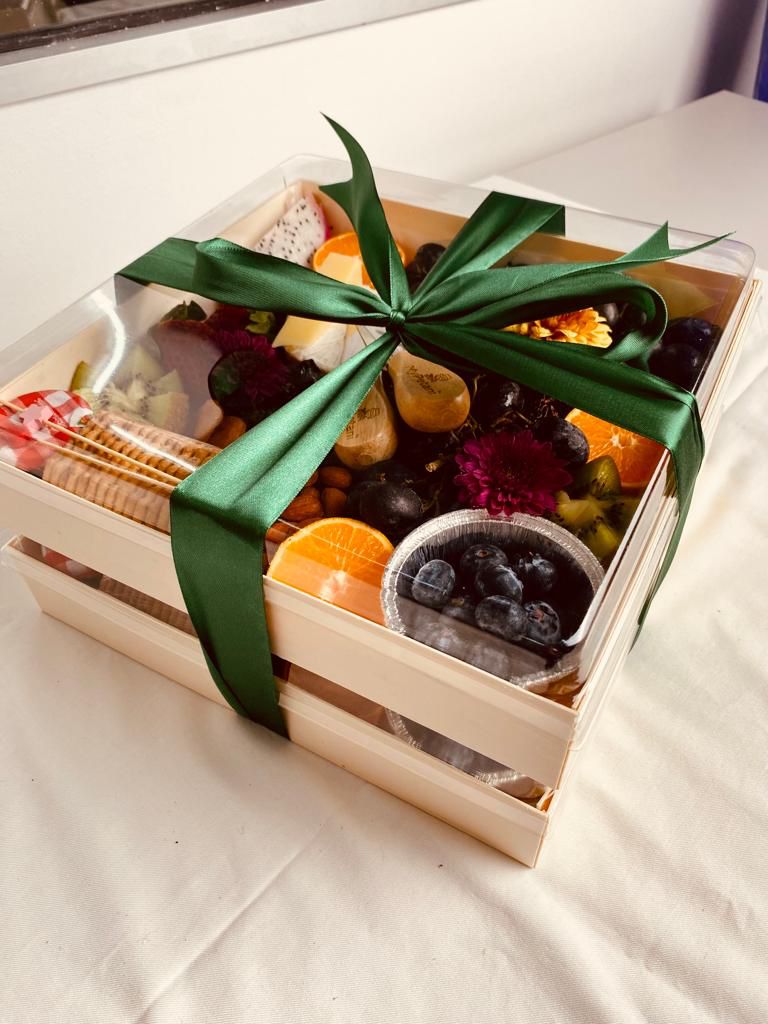 Double Gold Cheese Fruit Grazing Platter (Malaysia)