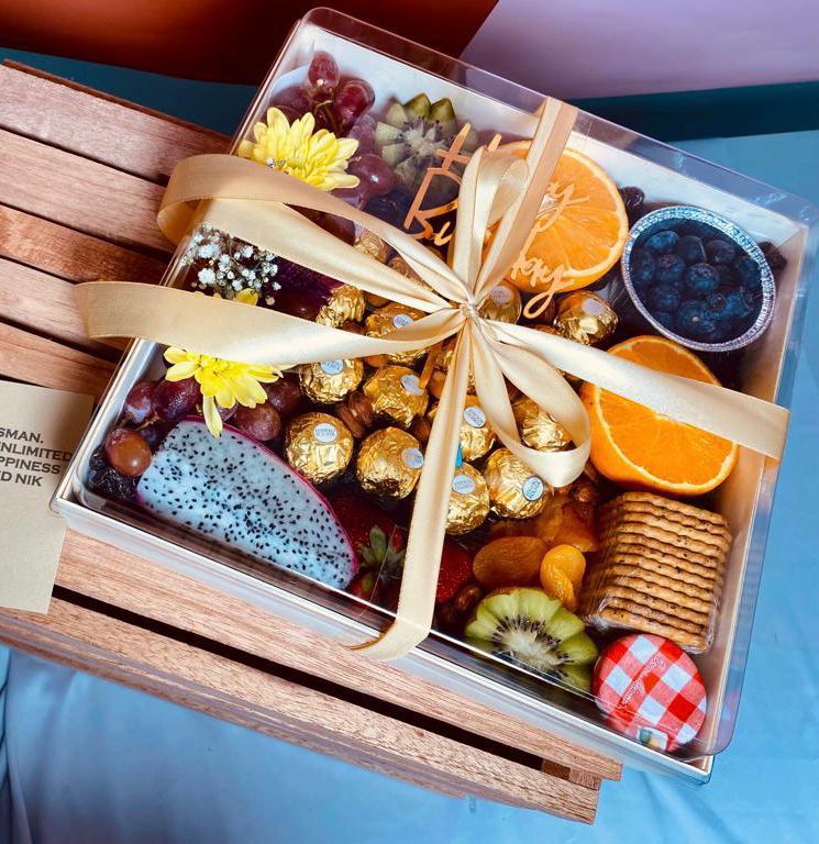 Extra Gold Fruit Platter