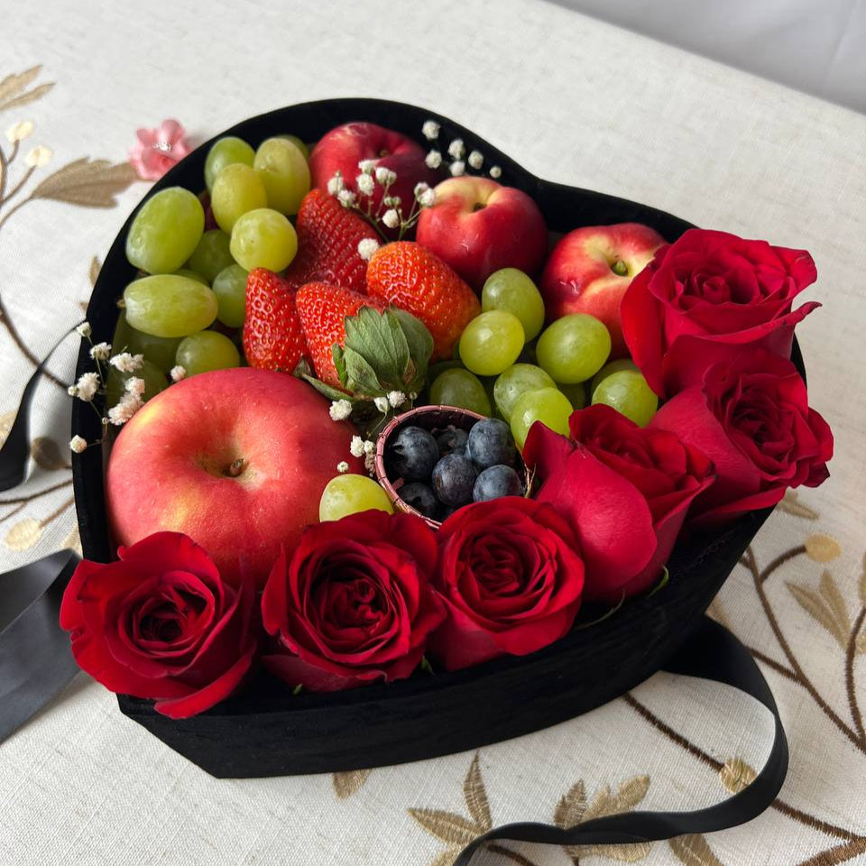 Love Bomb Fruit Box (With Soap Roses) Available in KL & Selangor only