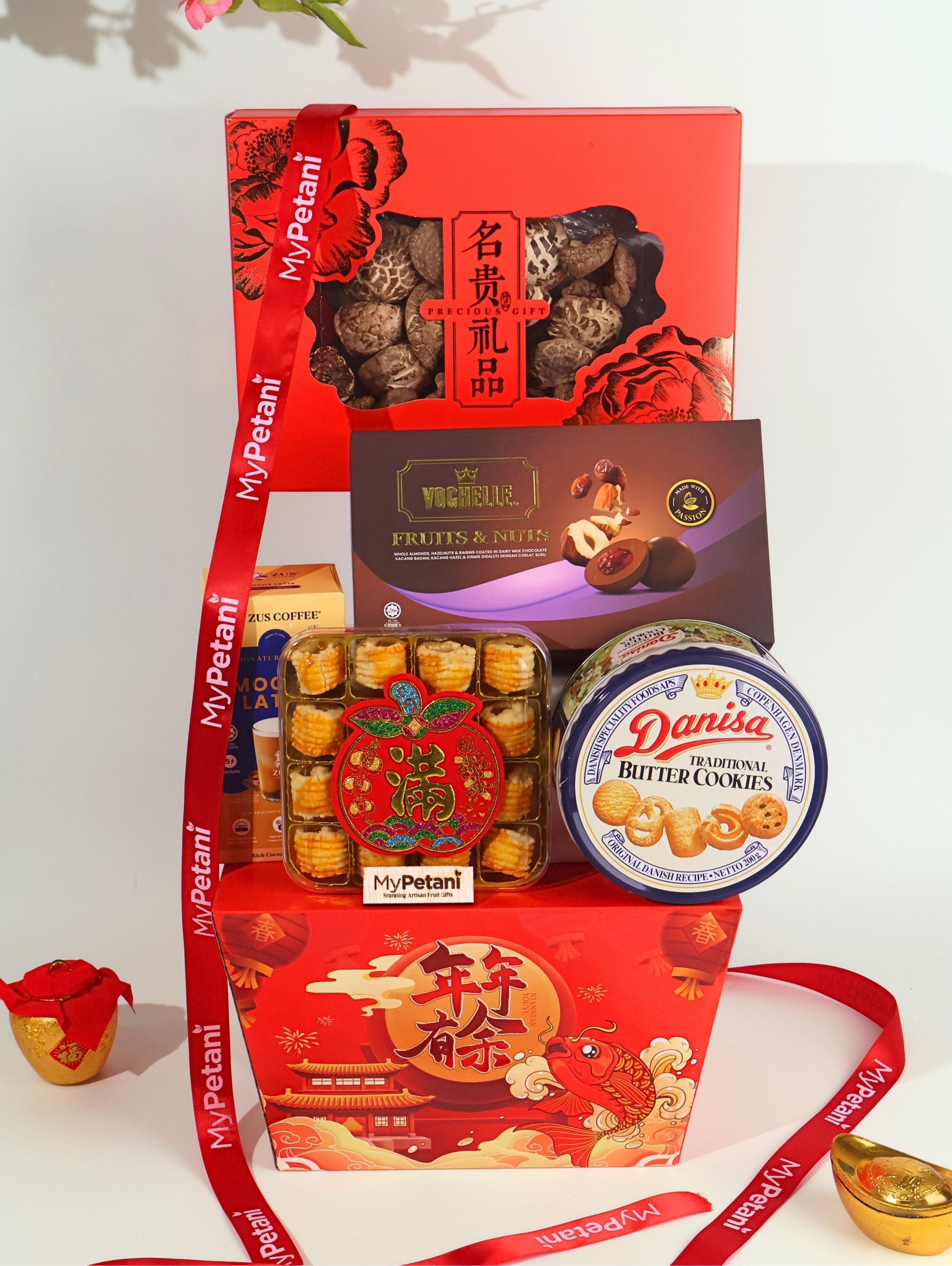 CNY 2025: Golden CNY Hamper (Available in Klang Valley, Penang & Johor only)