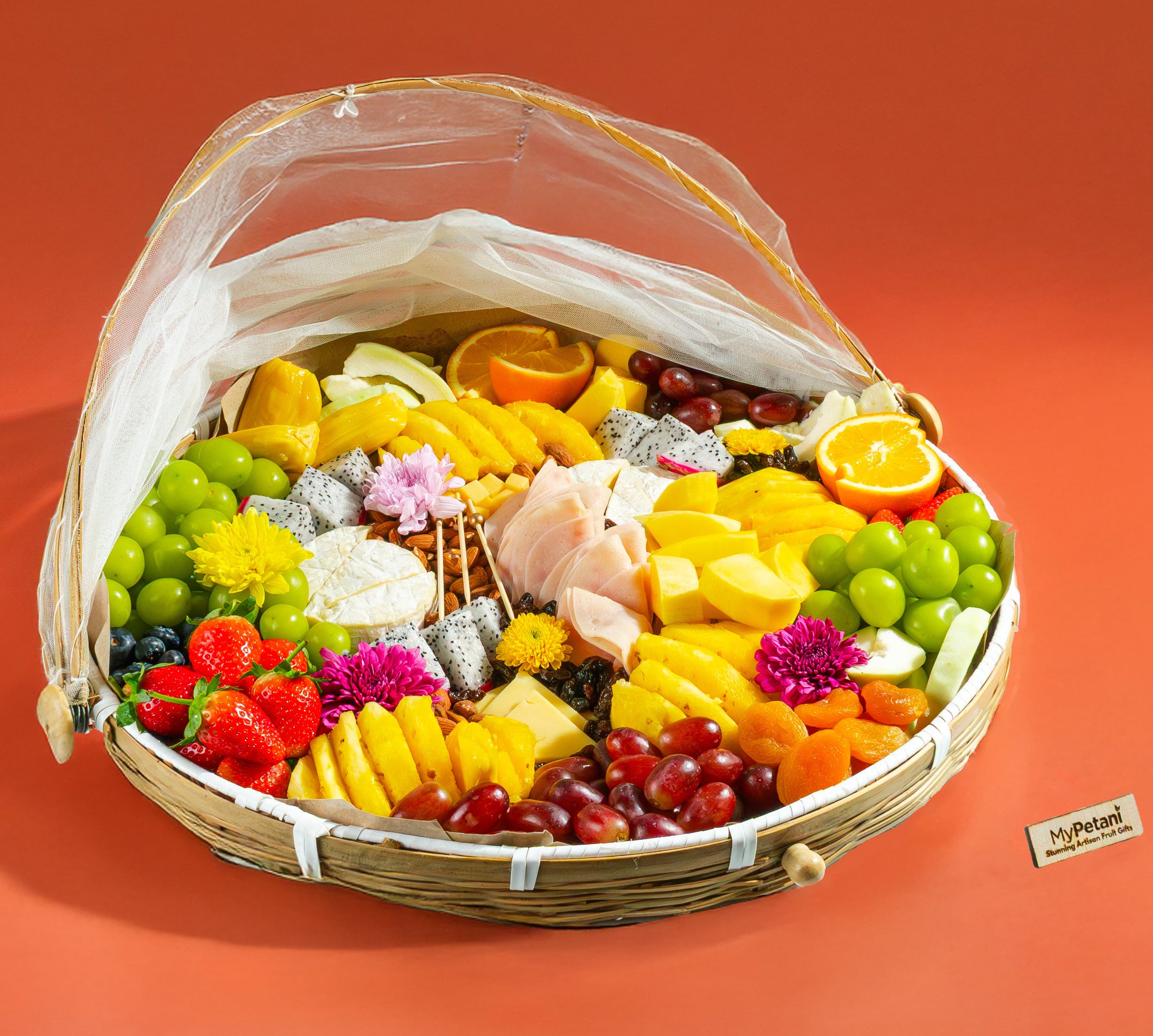 Bellissima Cheese Fruit Platter (Available in Klang Valley only)