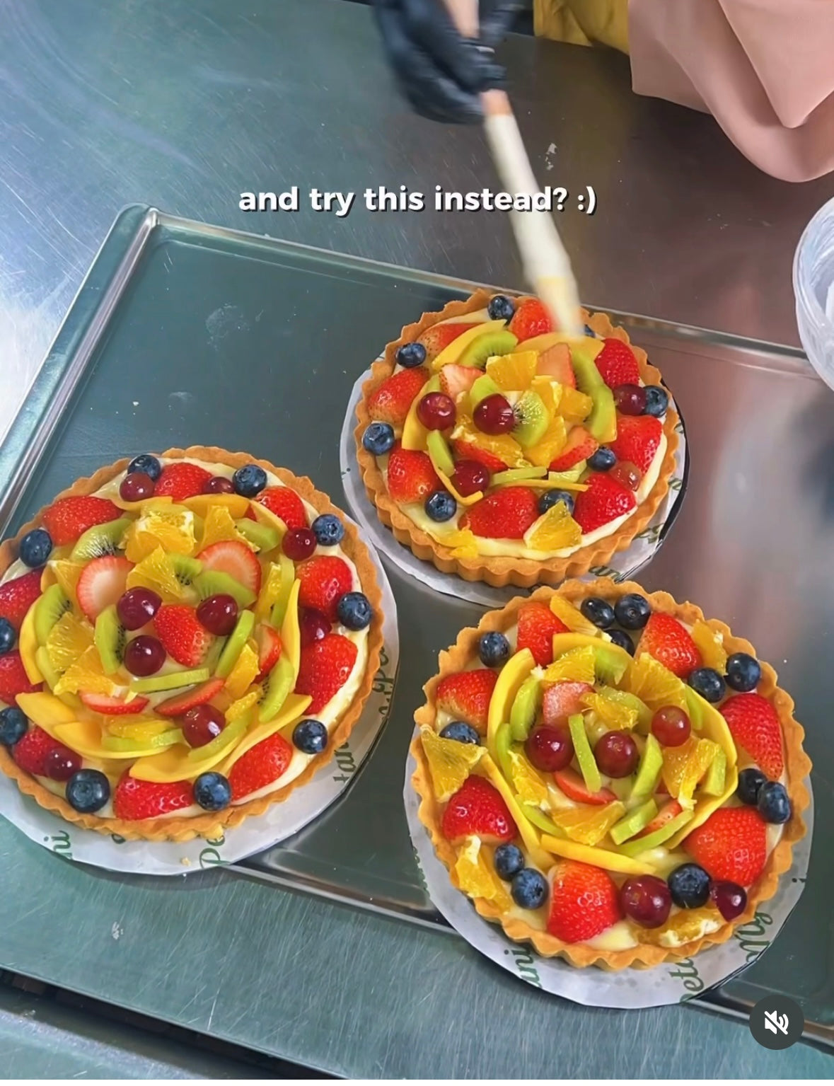 7-inch Signature Fruit Tart (Available in Klang Valley, Seremban & Penang only)