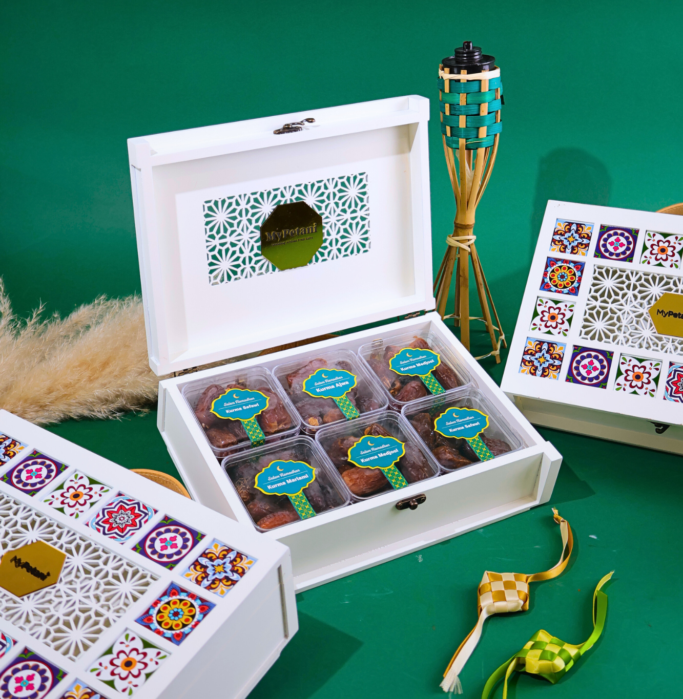 Ramadan 2025: Ayyub Gift Box (Kurma Varieties only)