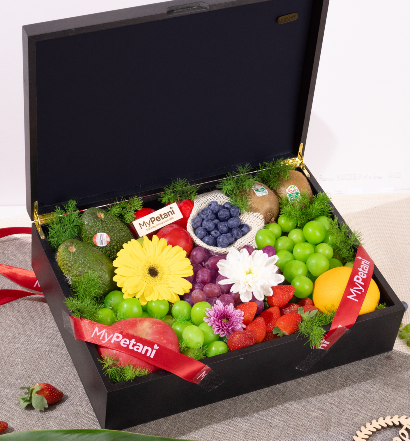 Majestic Fruit Box (Available in KL, Selangor, JB & Penang Only)