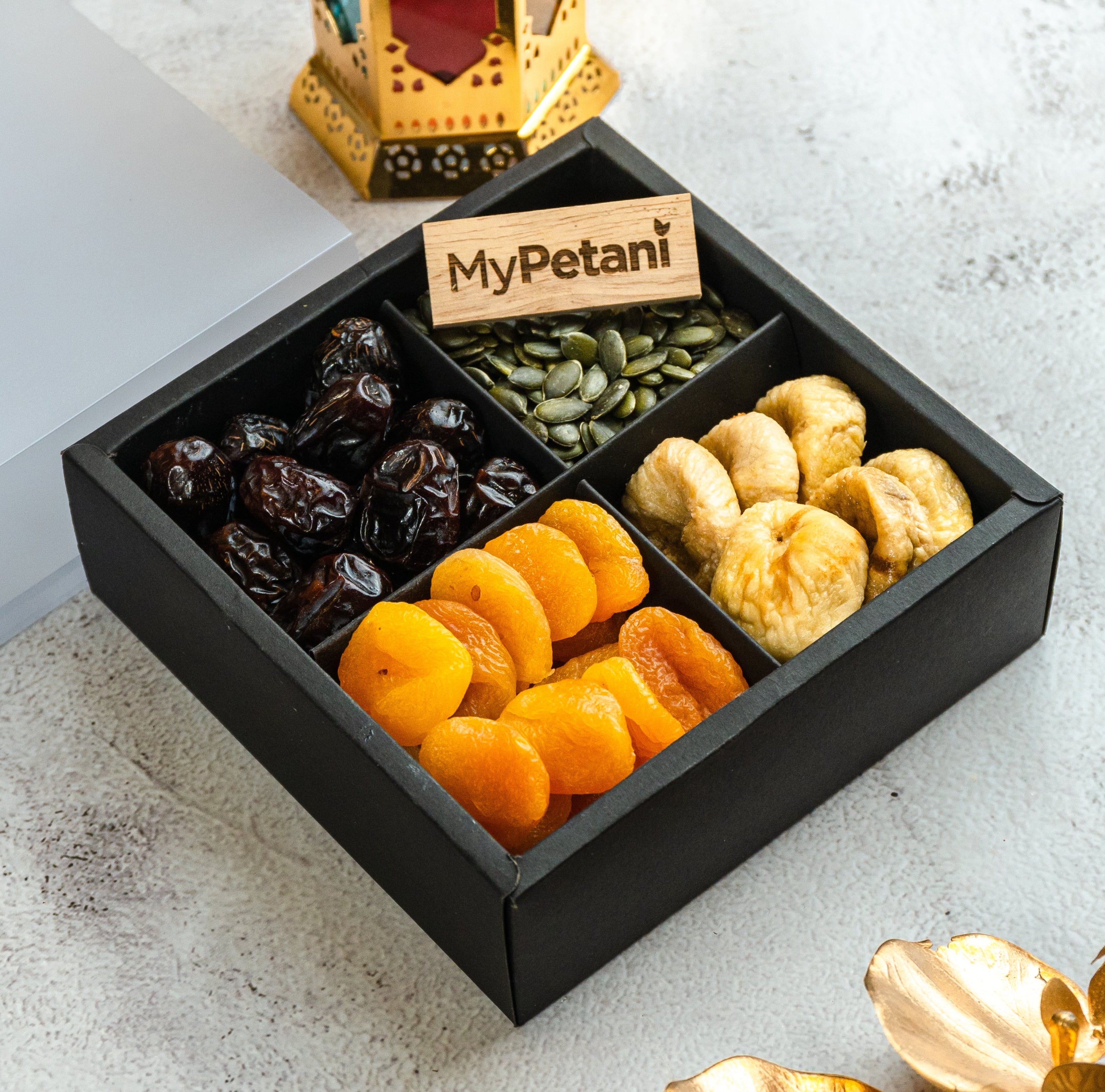 Benazir Gift Box
