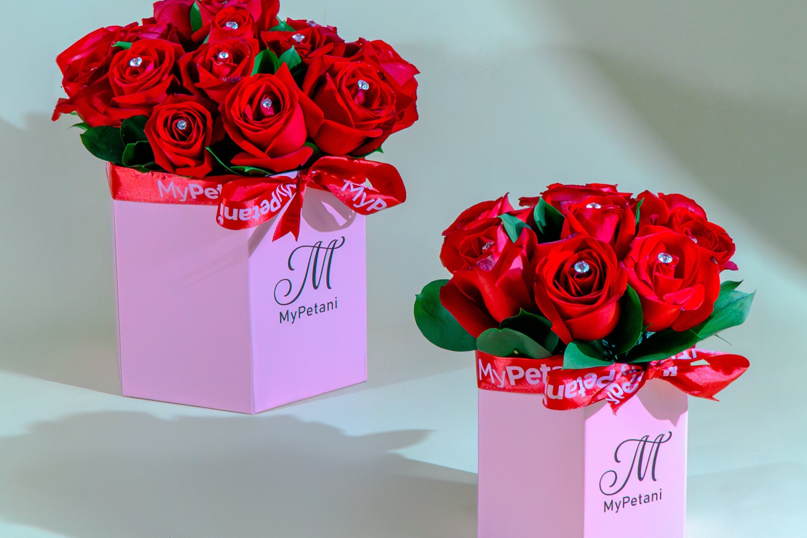 Duchess Rose Flower Box [Available in KL & Selangor only]
