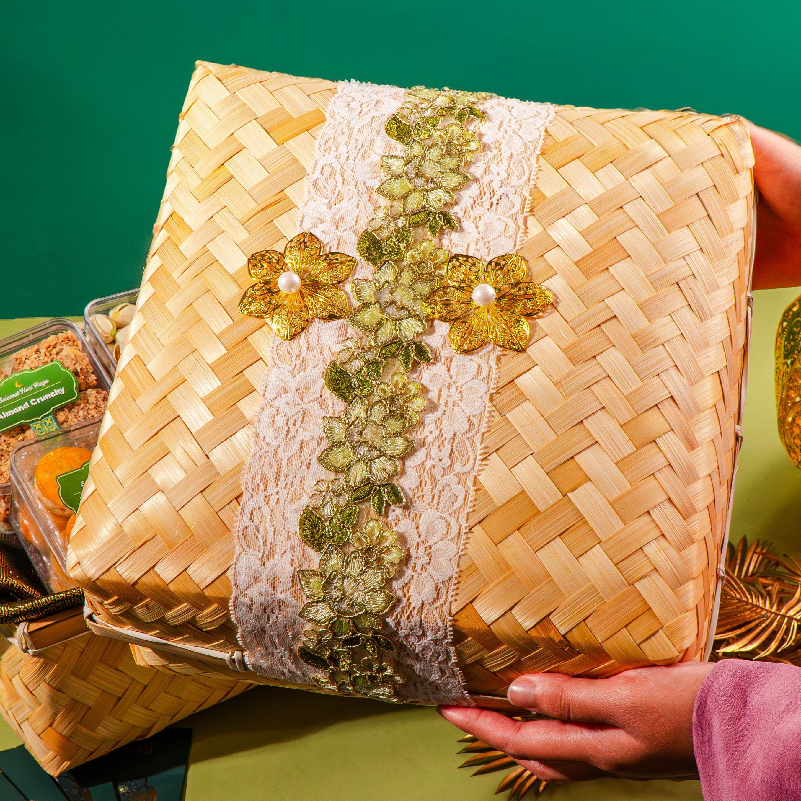 Raya 2025: Julia Raya Gift Box