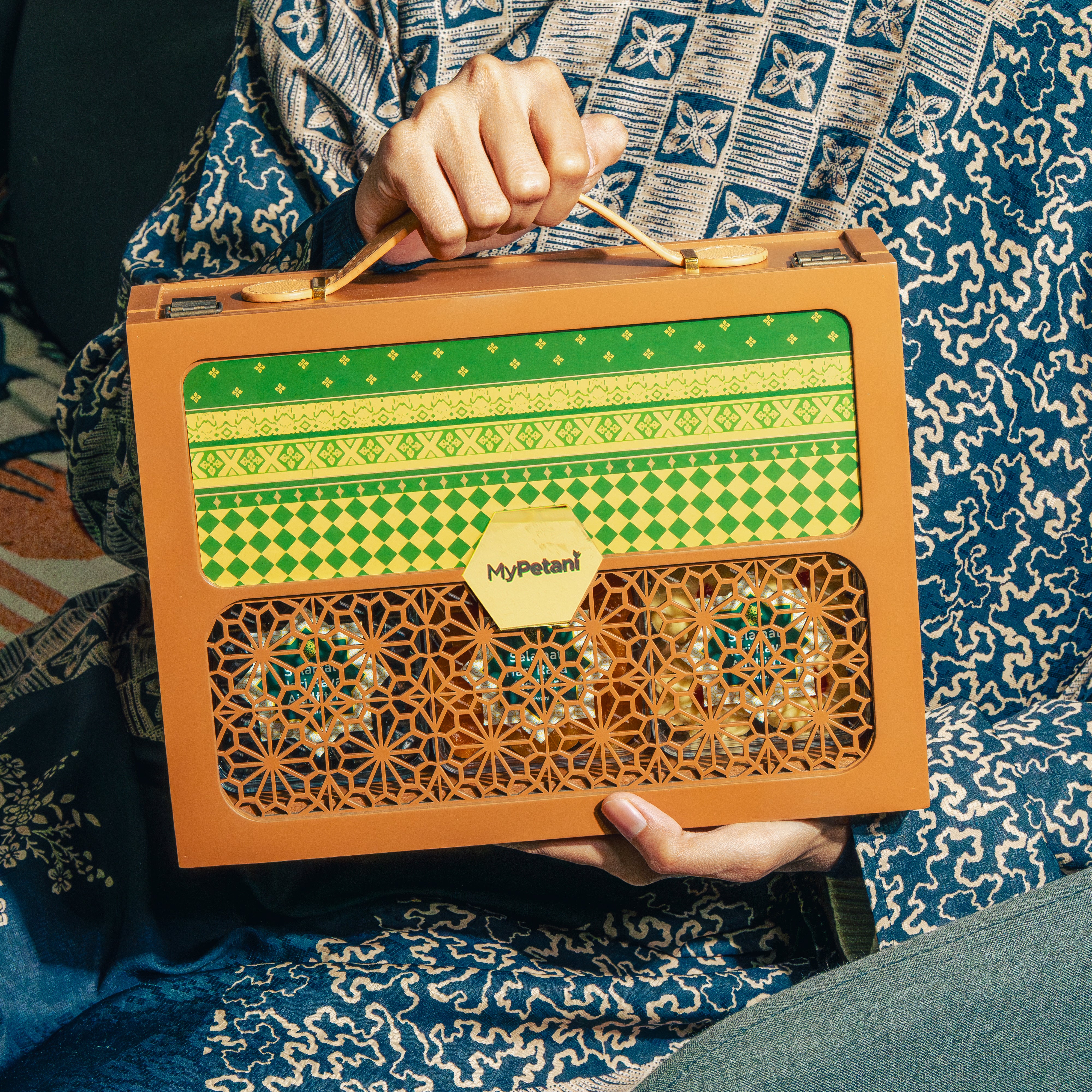 Iman Raya Gift Box