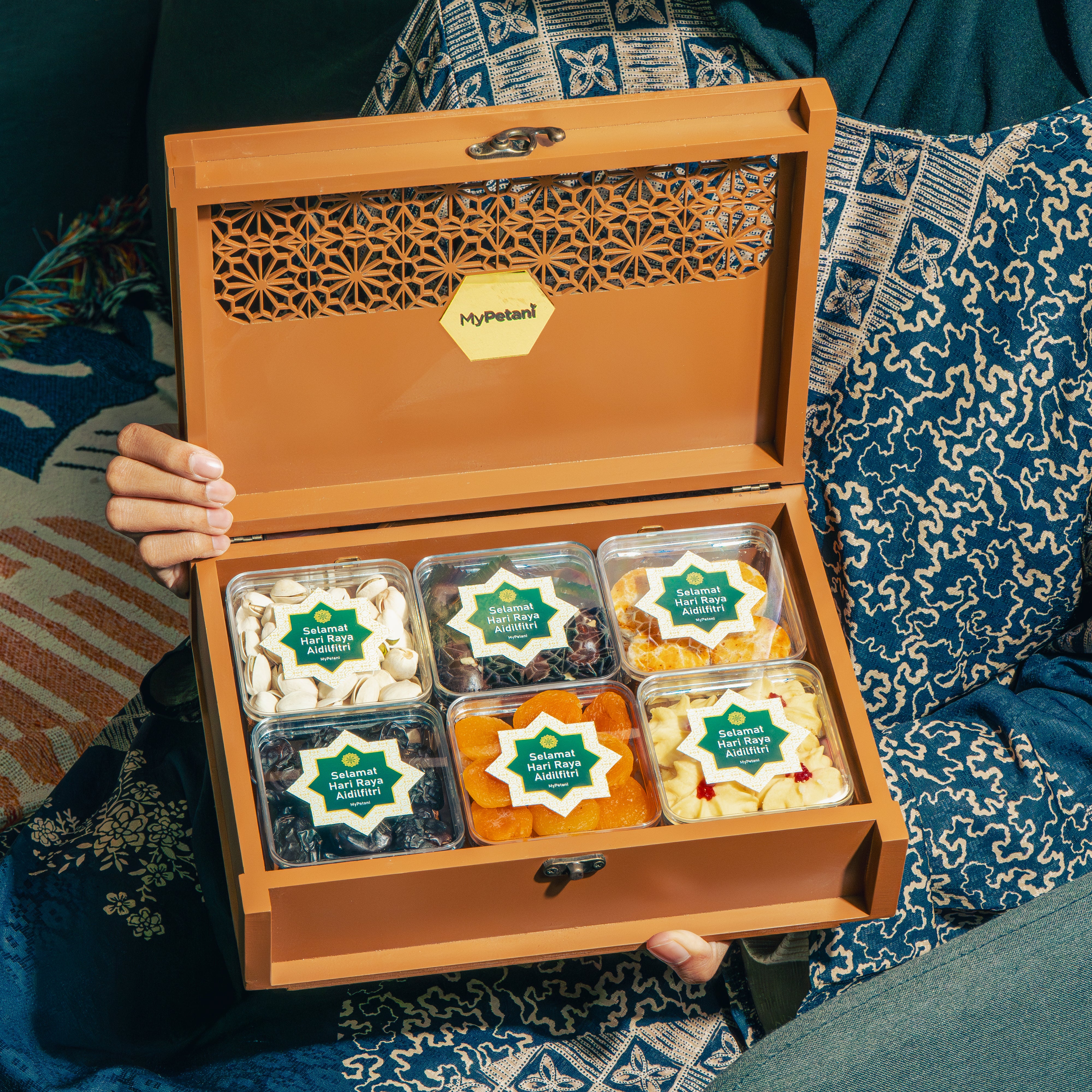 Iman Raya Gift Box