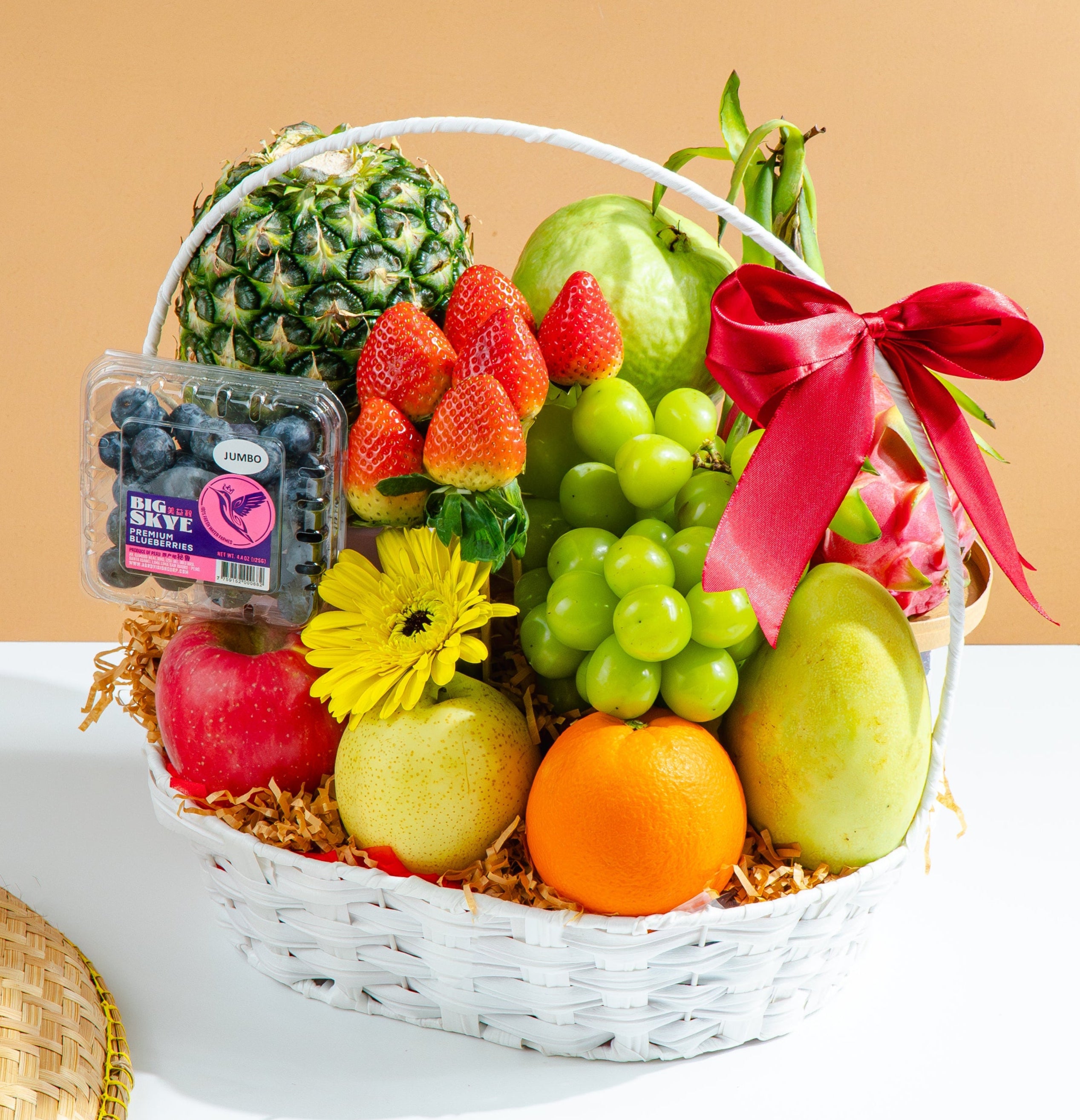 Kiara Hills Luxe Fruit Basket [Malaysia] (Available in Klang Valley, Seremban, Penang & Johor Bahru only)