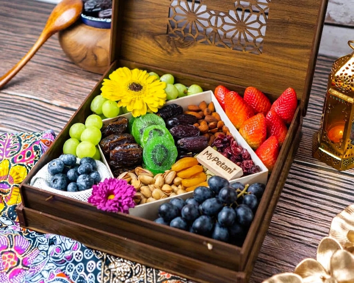 Deluxe Madinah Kareem Gift Box
