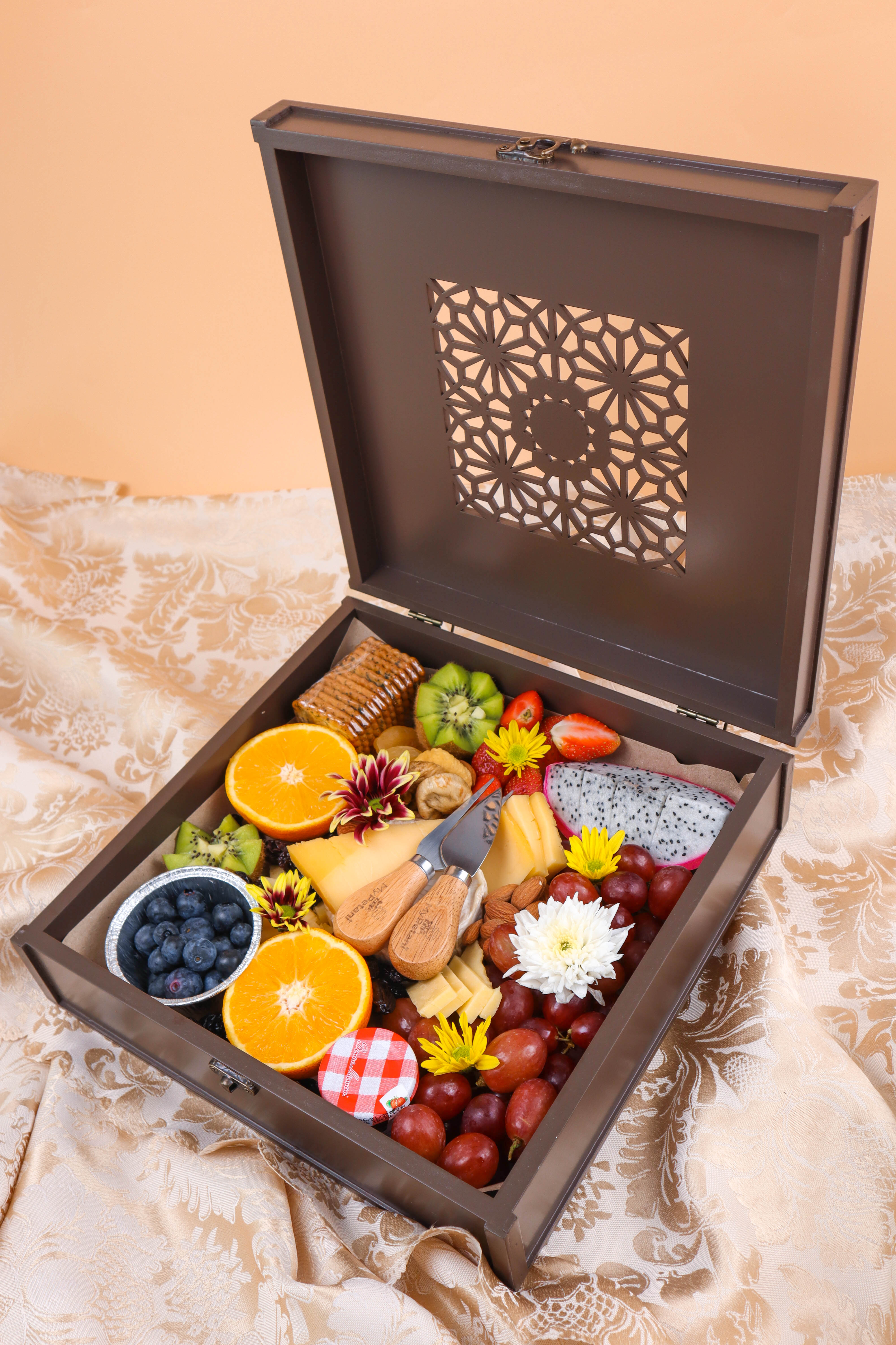 Jasmine Super Cheese Fruits Box (With Unique Carved Wooden Box)