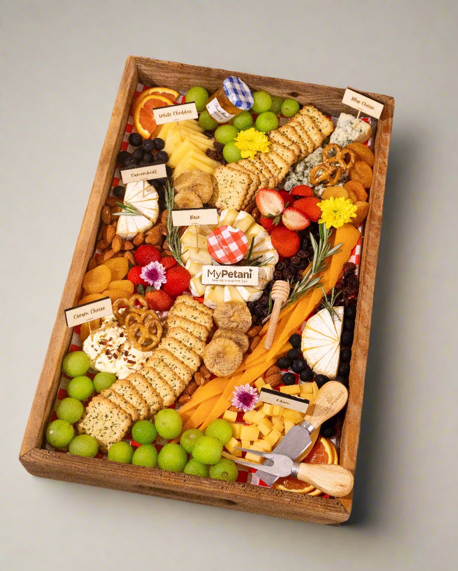 7 Types Cheese Lovers Feast Platter (with Solid Wooden Tray) Available in KL & Selangor only