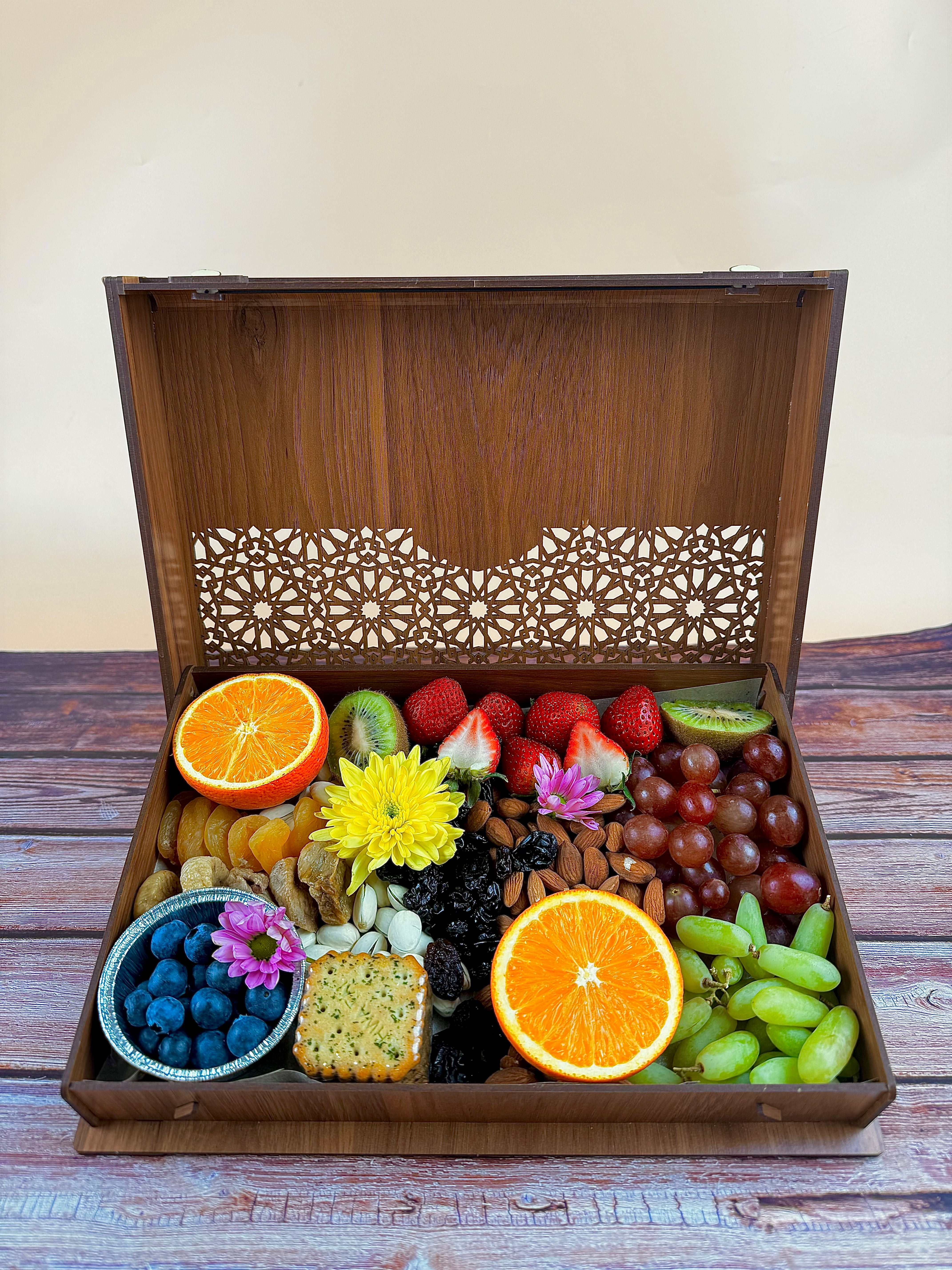 Raya Haji 2024: Qadeeja Wooden Gift Box (Available in Selangor & KL)