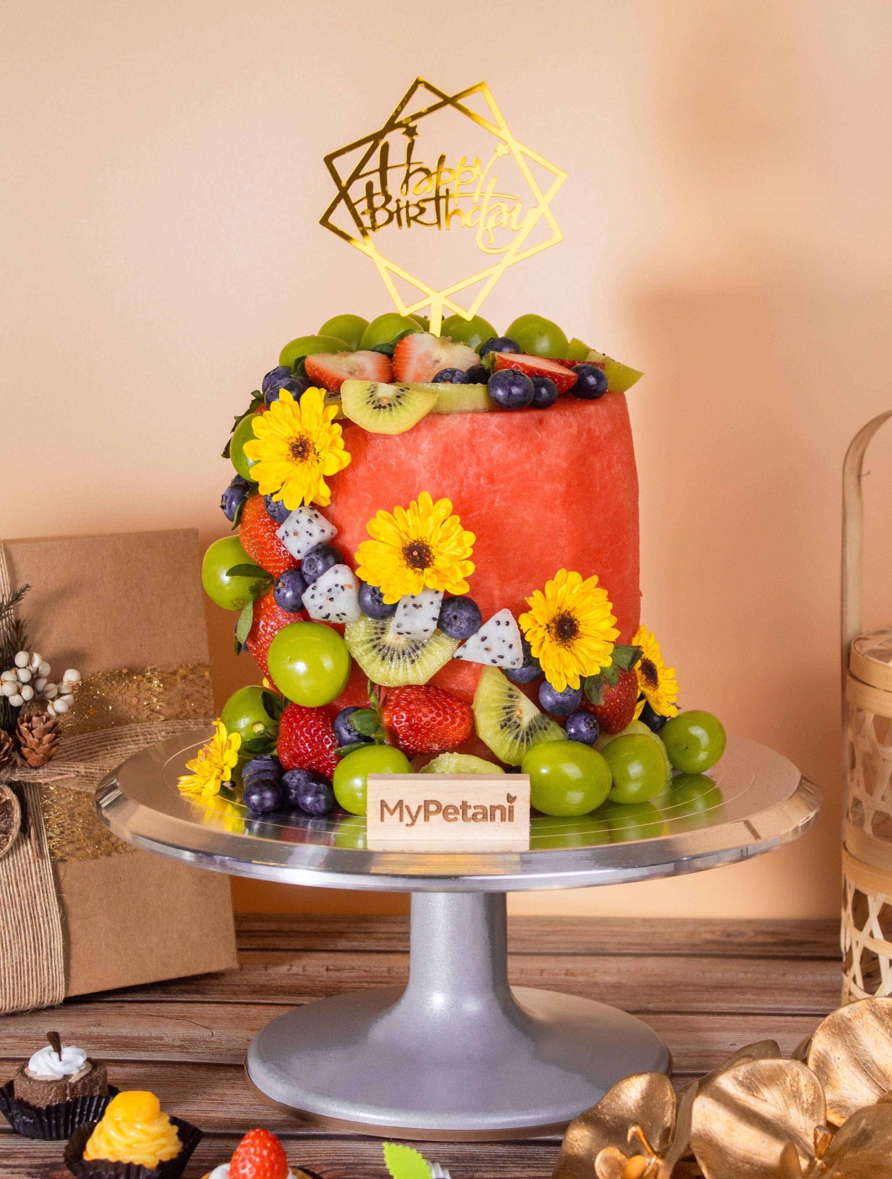 Watermelon Fruits Cake (Available in Klang Valley only)