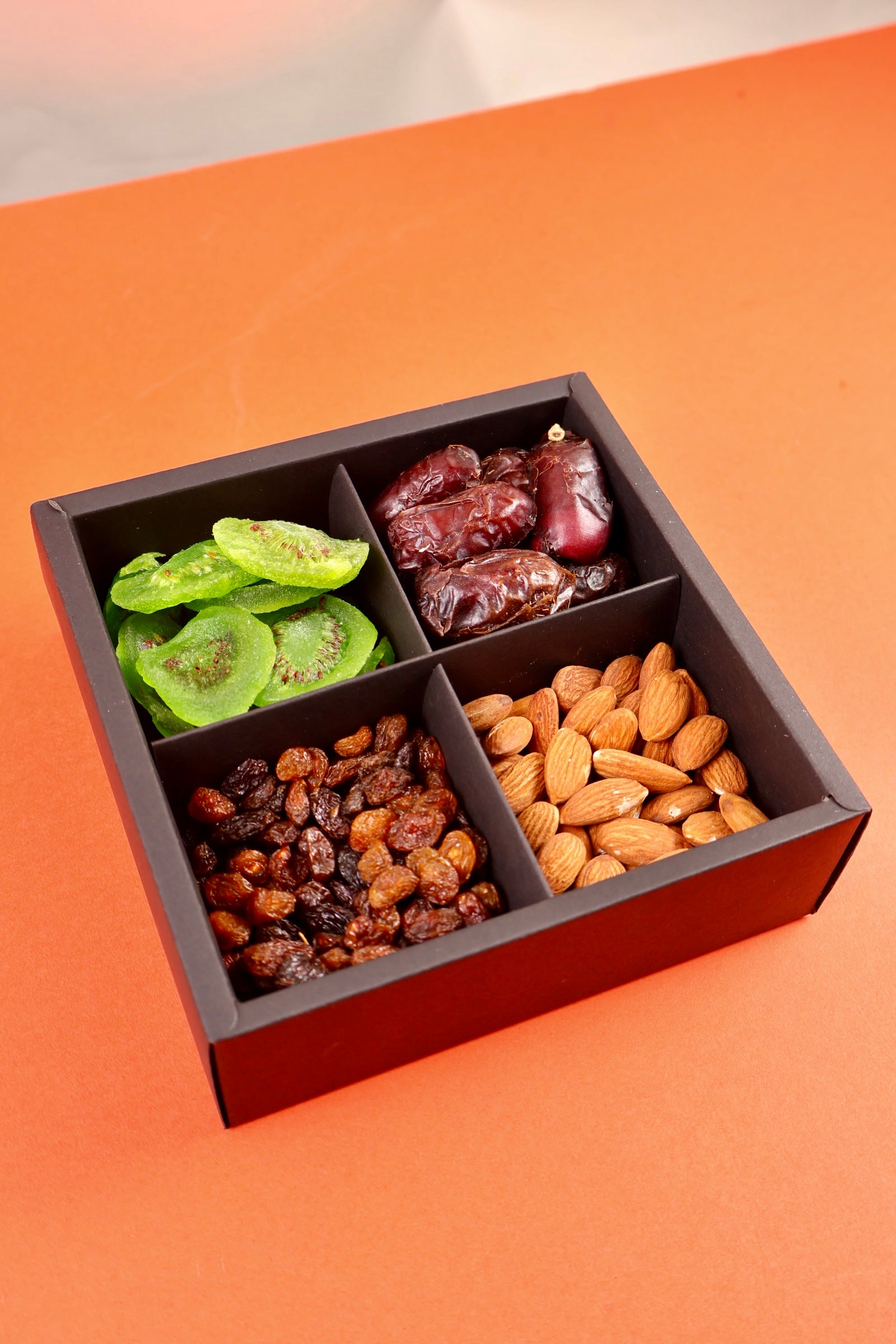 Benazir Gift Box