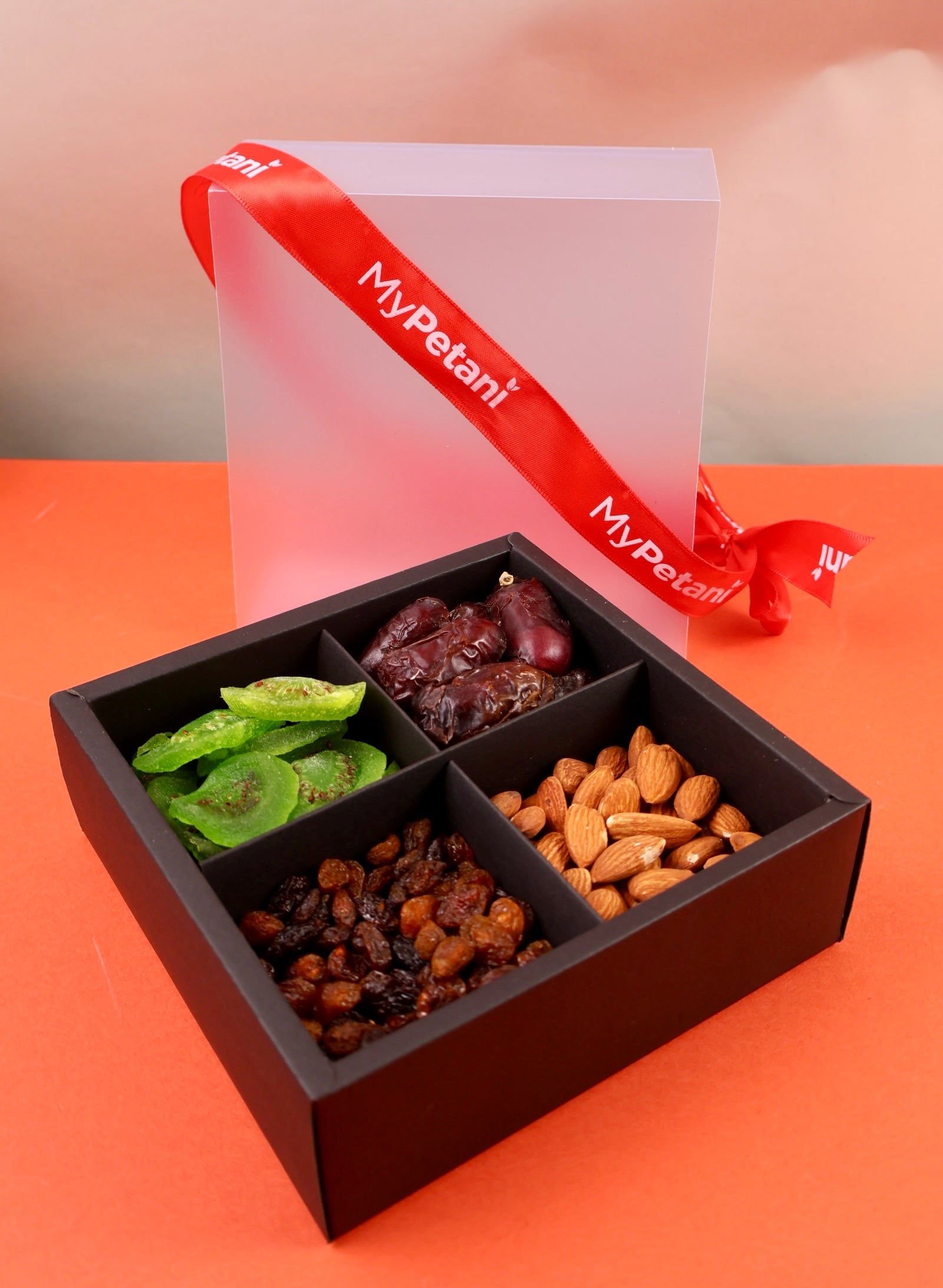 Benazir Gift Box