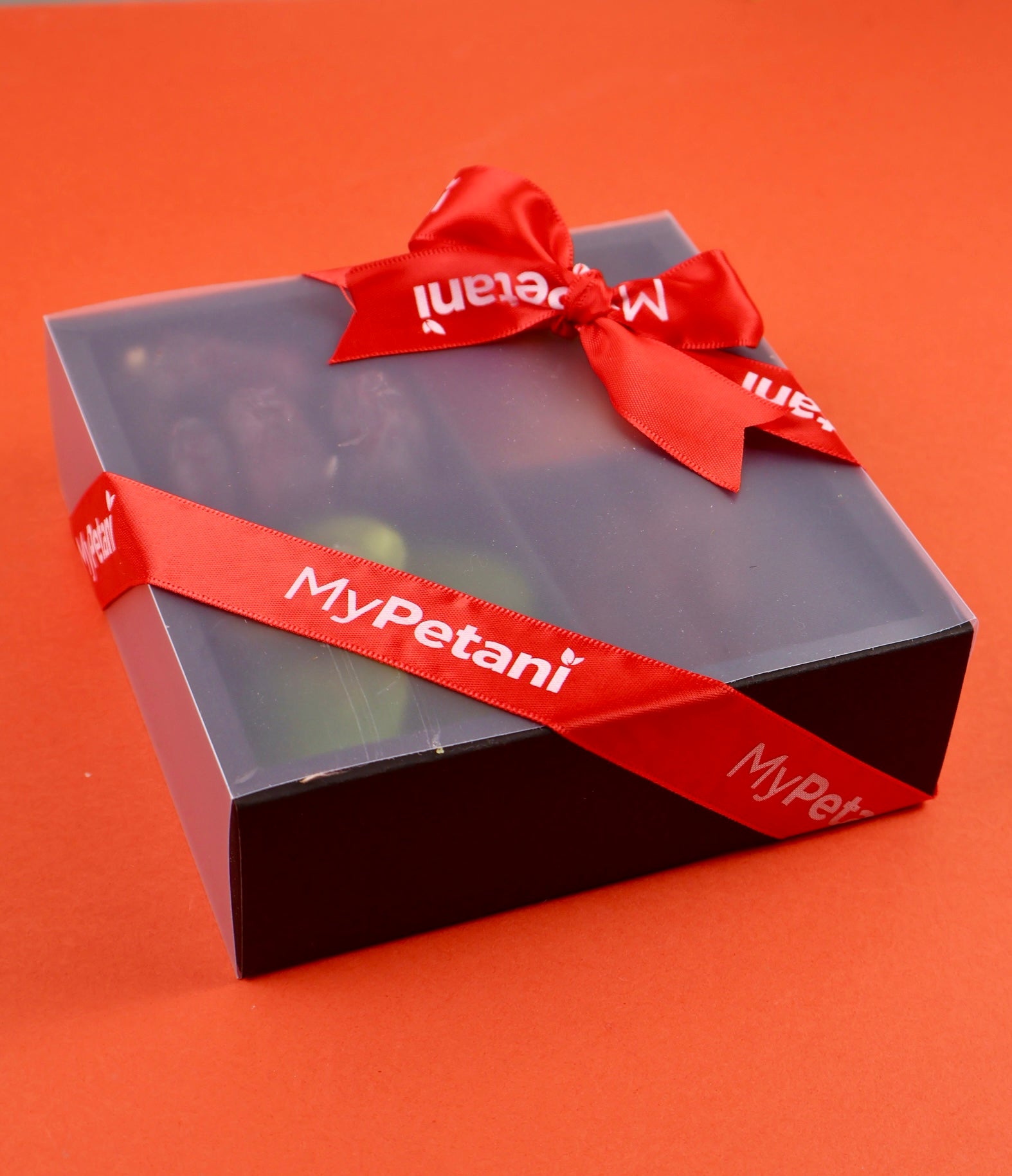 Benazir Gift Box