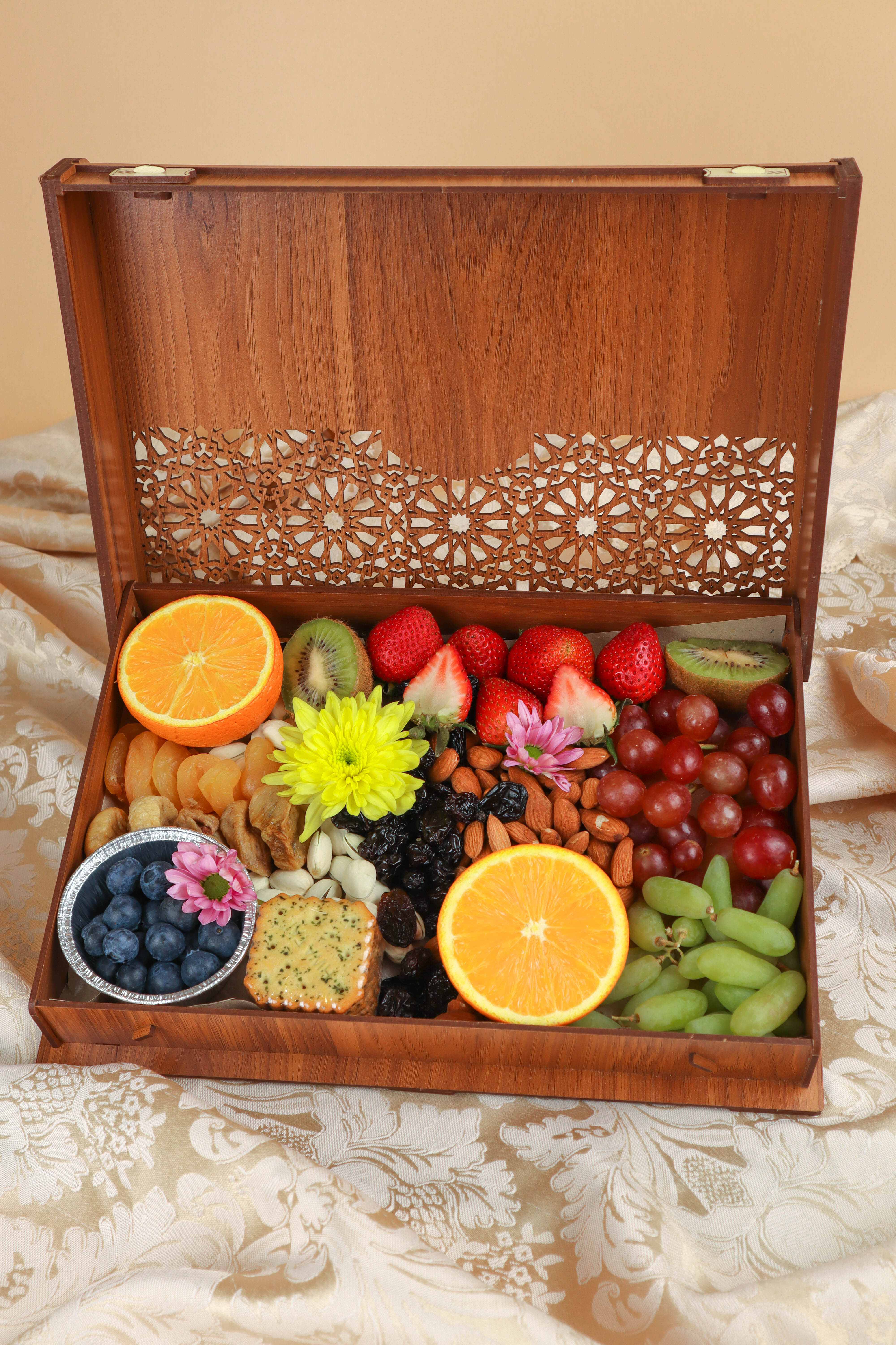 Raya Haji 2024: Qadeeja Wooden Gift Box (Available in Selangor & KL)