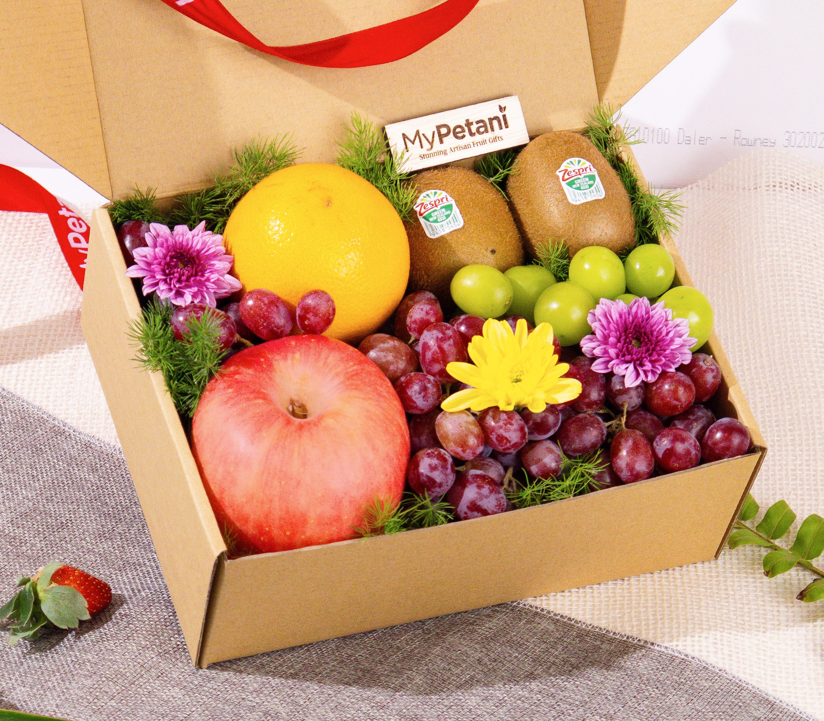 Crisp & Zesty Fruit Box (S) (Available in KL, Selangor, JB & Penang Only)