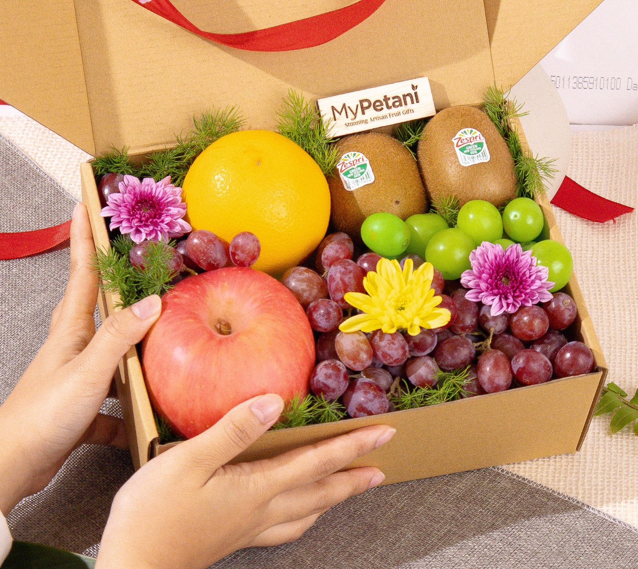 Crisp & Zesty Fruit Box (S) (Available in KL, Selangor, JB & Penang Only)