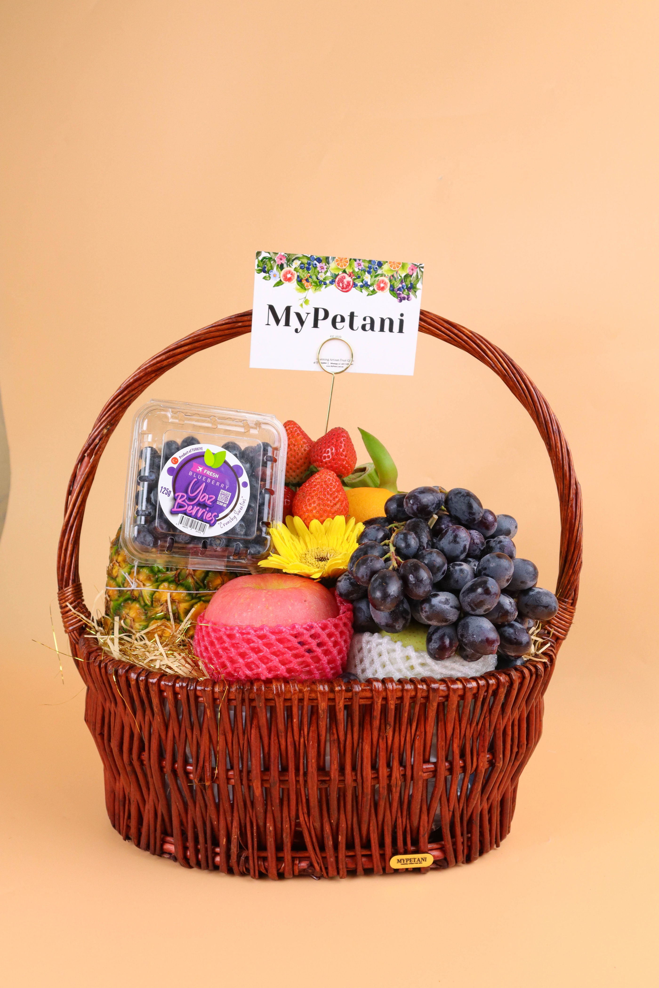 Fruit Basket Luxury Z (Available in Klang Valley, Seremban, Penang & Johor Bahru only)