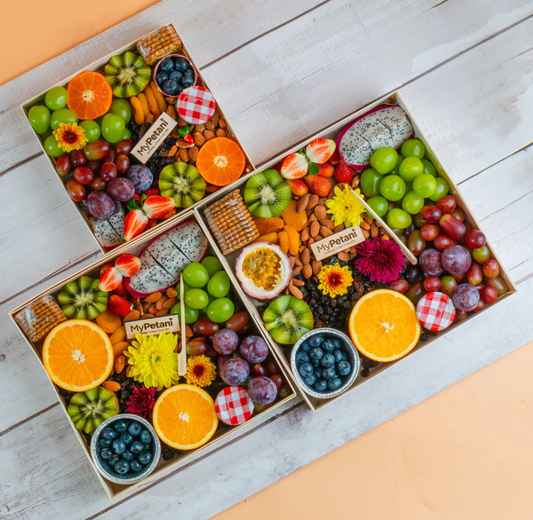 Fruit Flatters