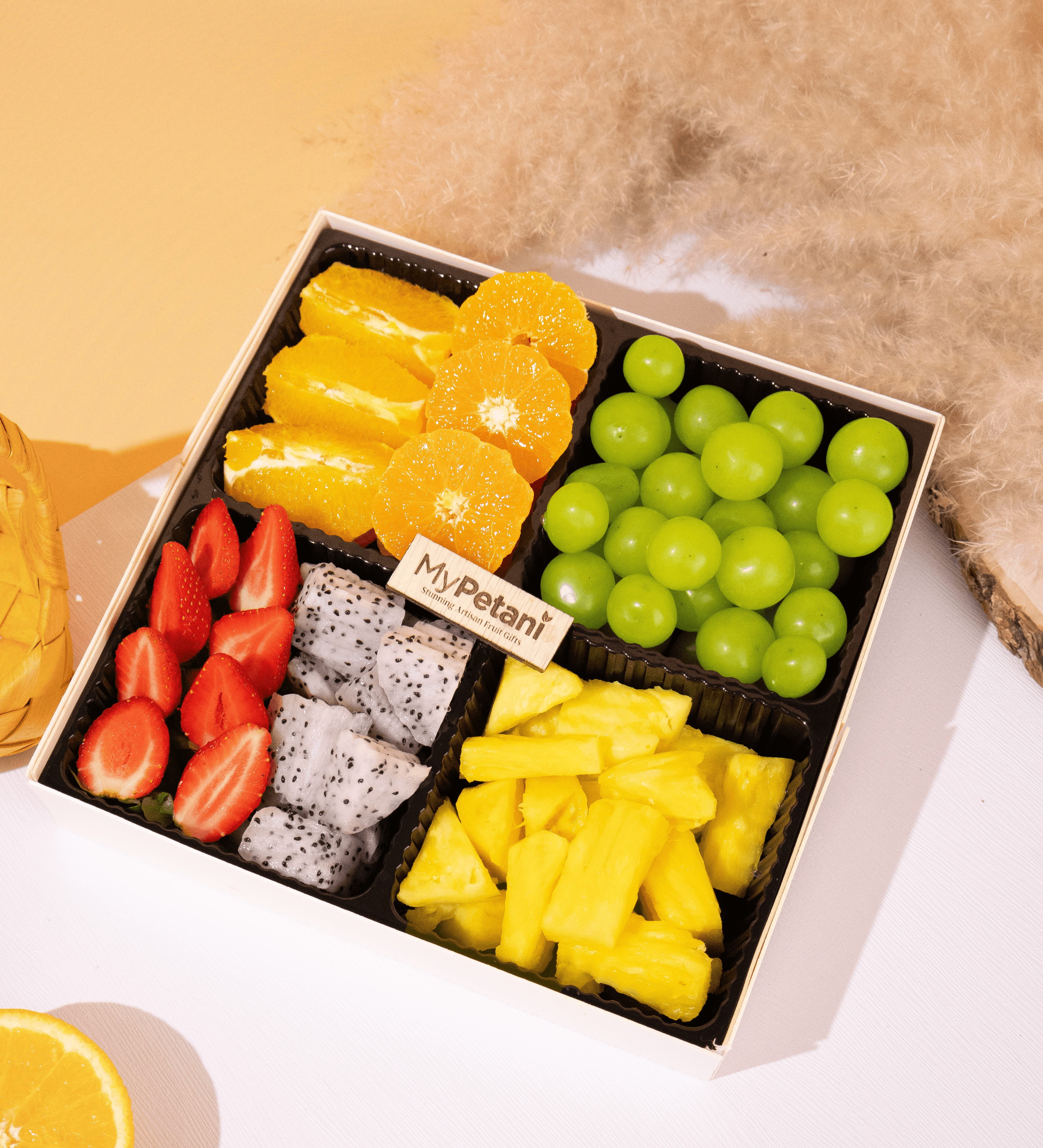 Maldivian Island Fruit Platter (M) [Available in KL & Selangor only]